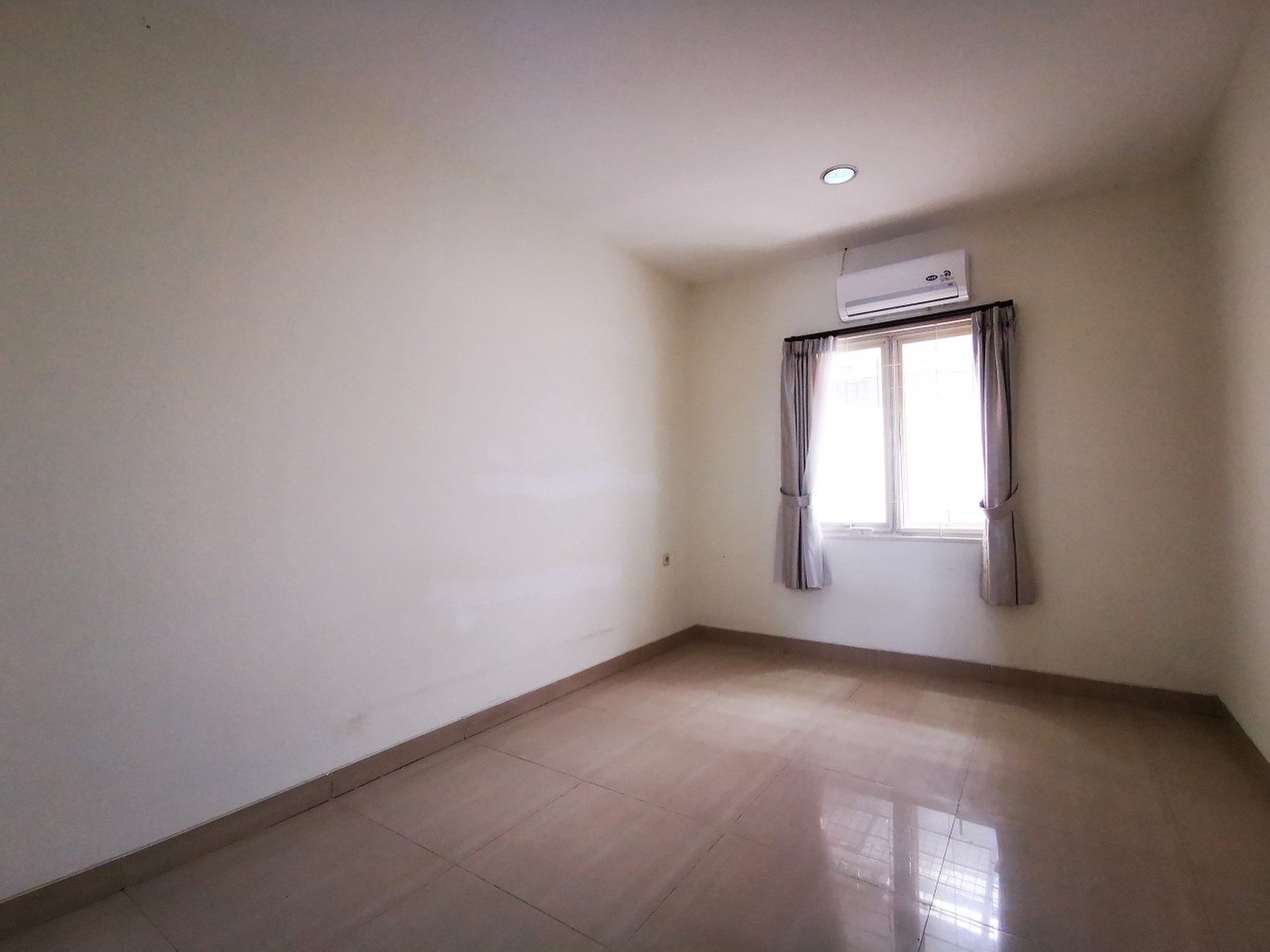 Rumah Janur Asri, Kelapa Gading