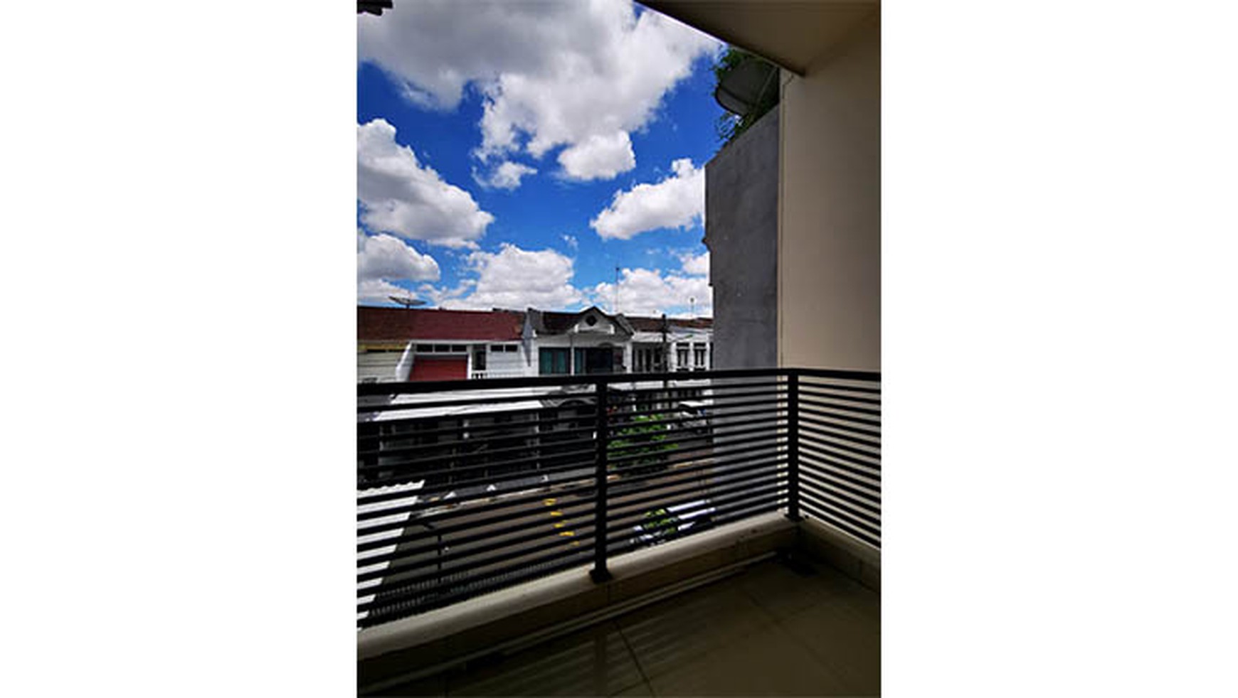 Rumah Janur Asri, Kelapa Gading