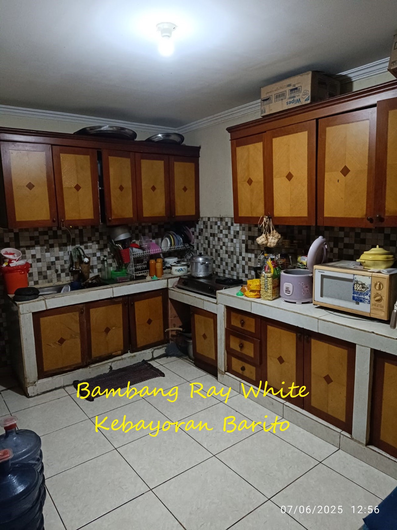 Dijual Rumah 2 Lantai Beserta Kos-Kosan di Bendungan HIlir, Jakarta Pusat