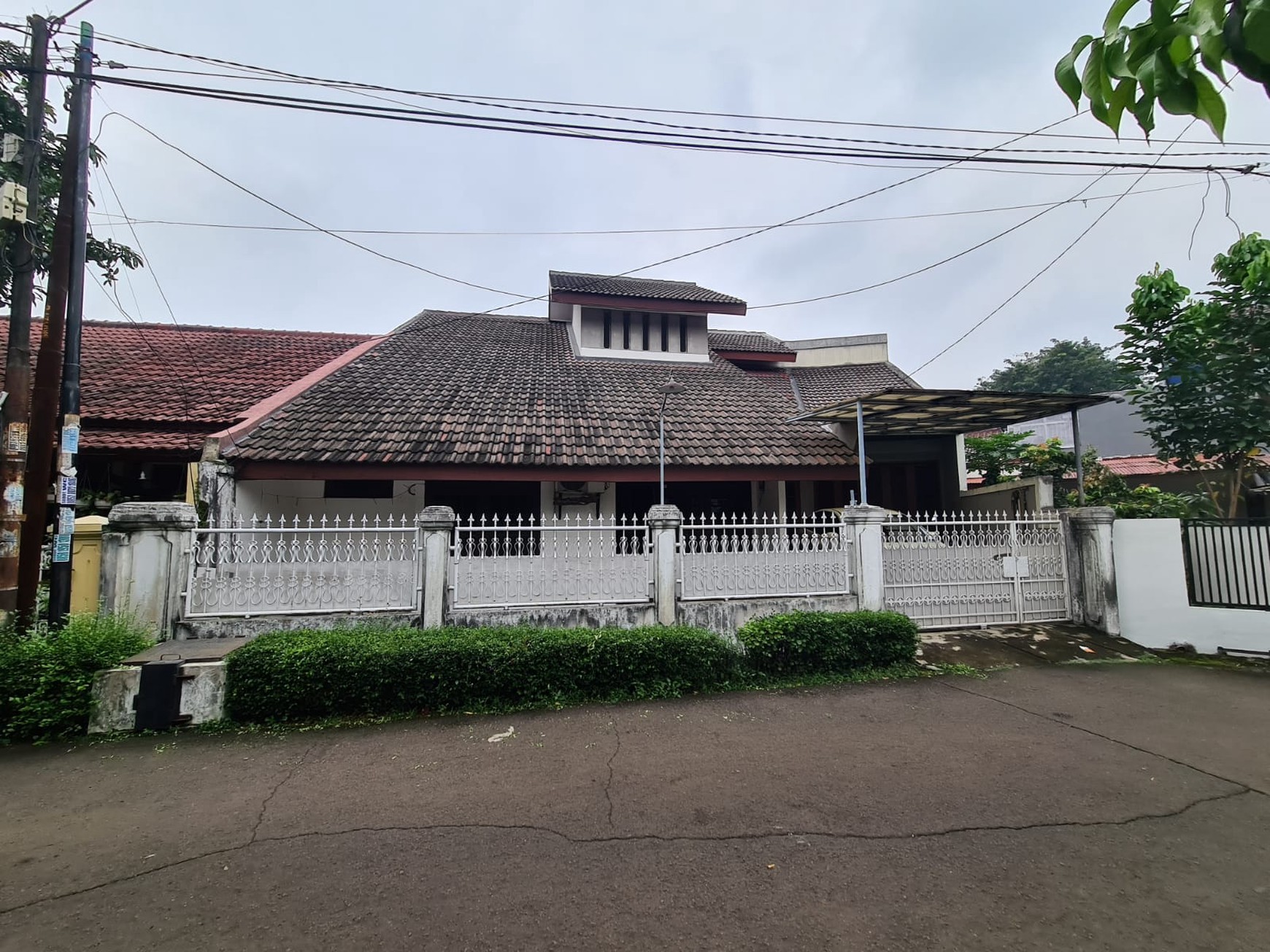 Rumah Luas 2 Lantai di Ciputat Lokasi Strategis dengan Harga Terbaik