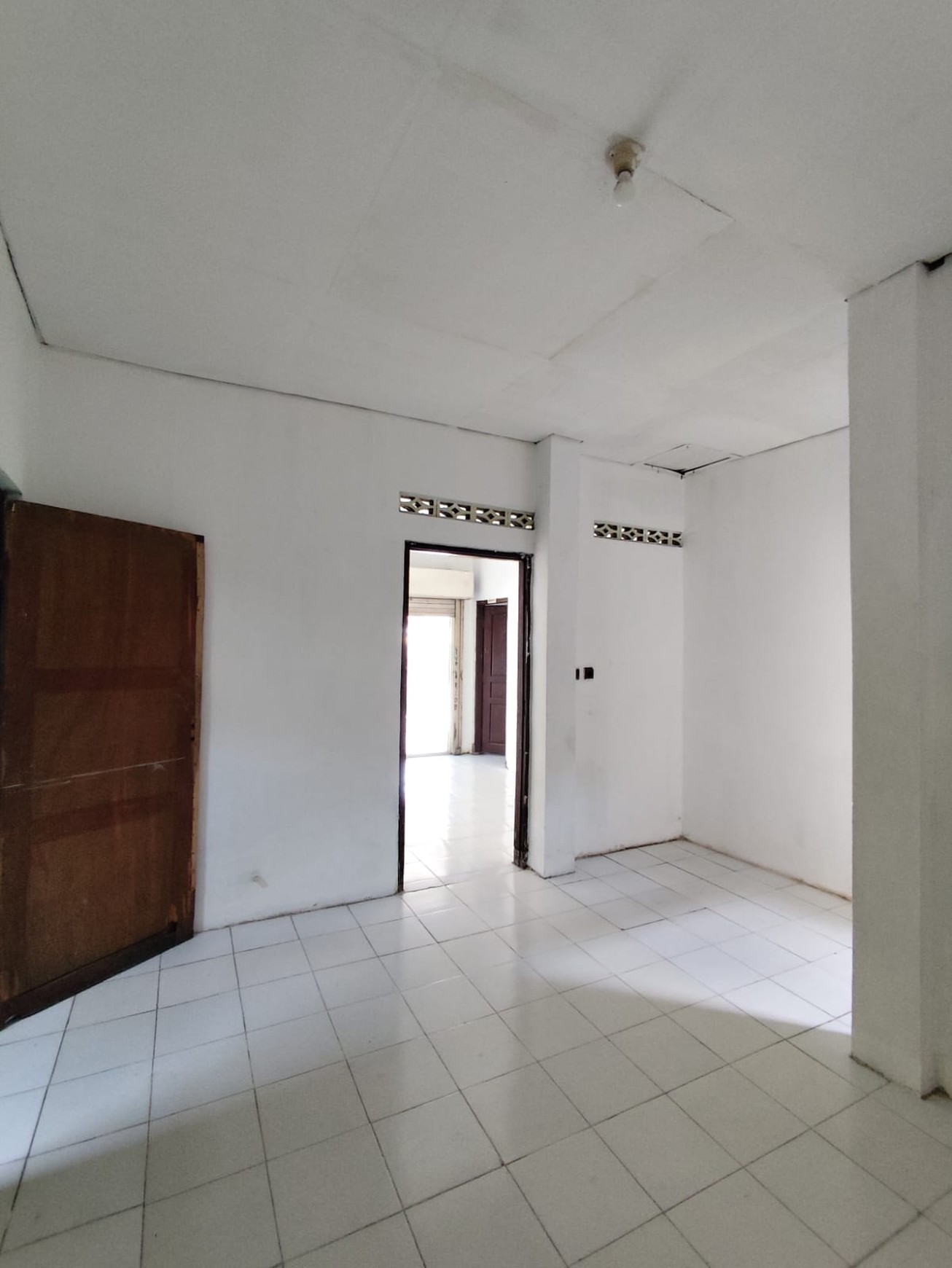 Ruang Usaha 168 Meter Tengah Kota Dekat Gembira Loka Zoo Rejowinangun kotagede Yogyakarta