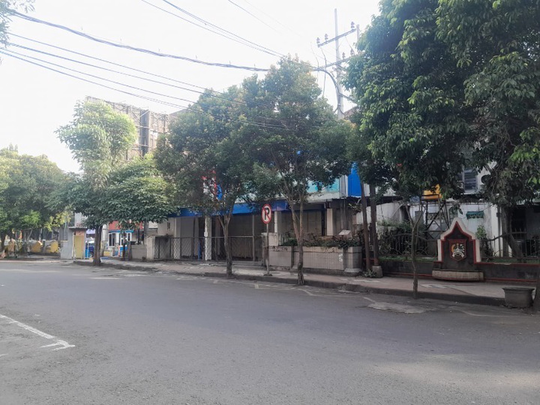 Bangunan 3 lantai, area Alun Alun Kota Malang, Sebelah Pendopo Kabupaten Malang