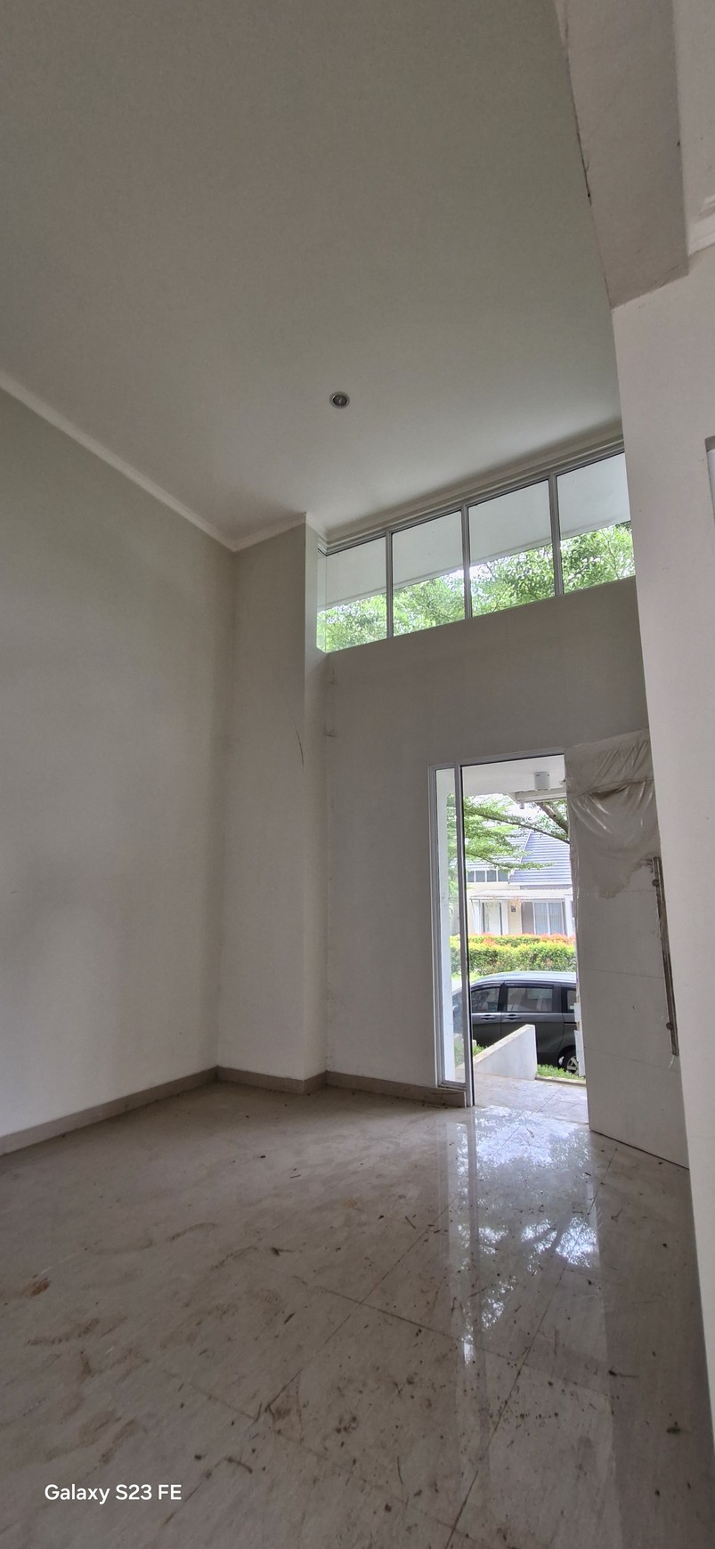 Rumah Cantik Luas Satu Lanti di Citra Land Cibubur 