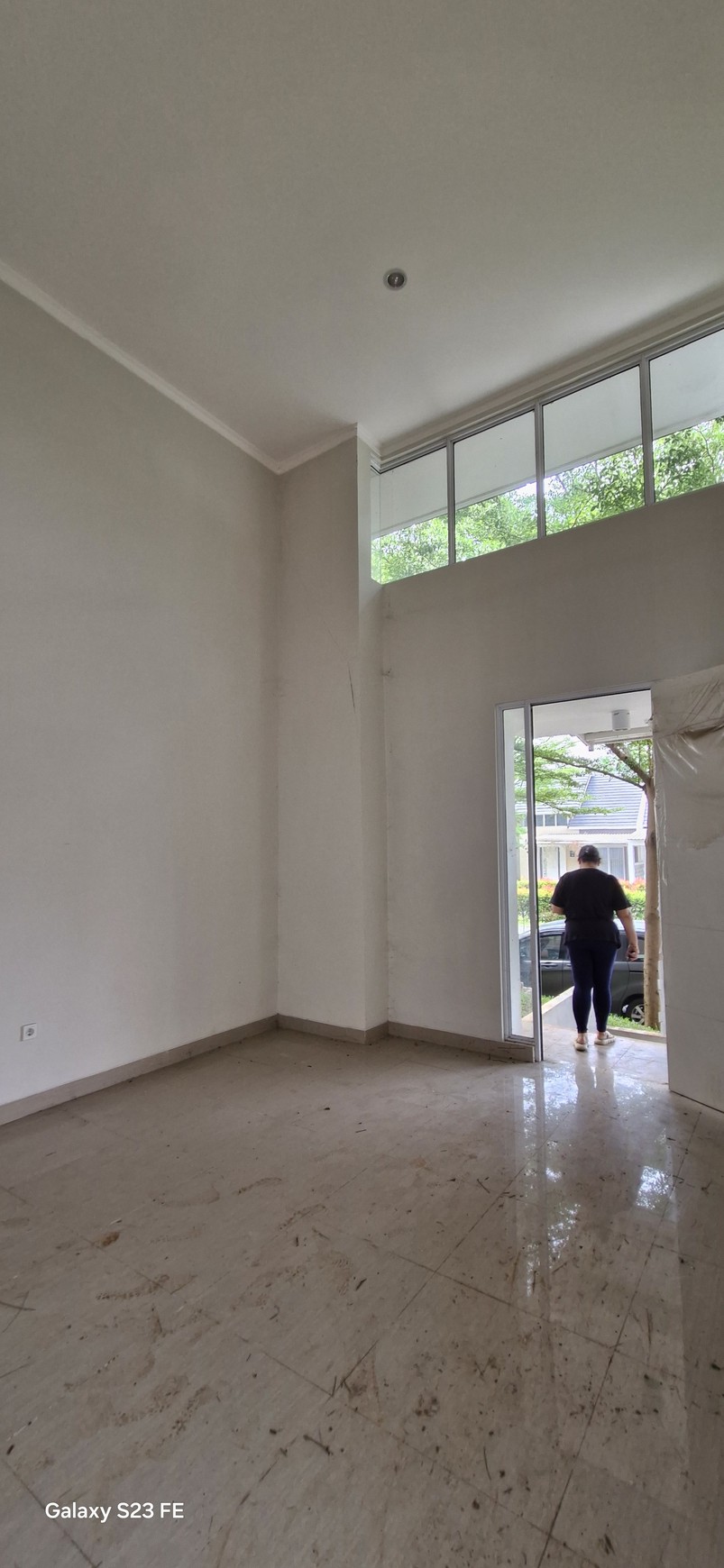 Rumah Cantik Luas Satu Lanti di Citra Land Cibubur 