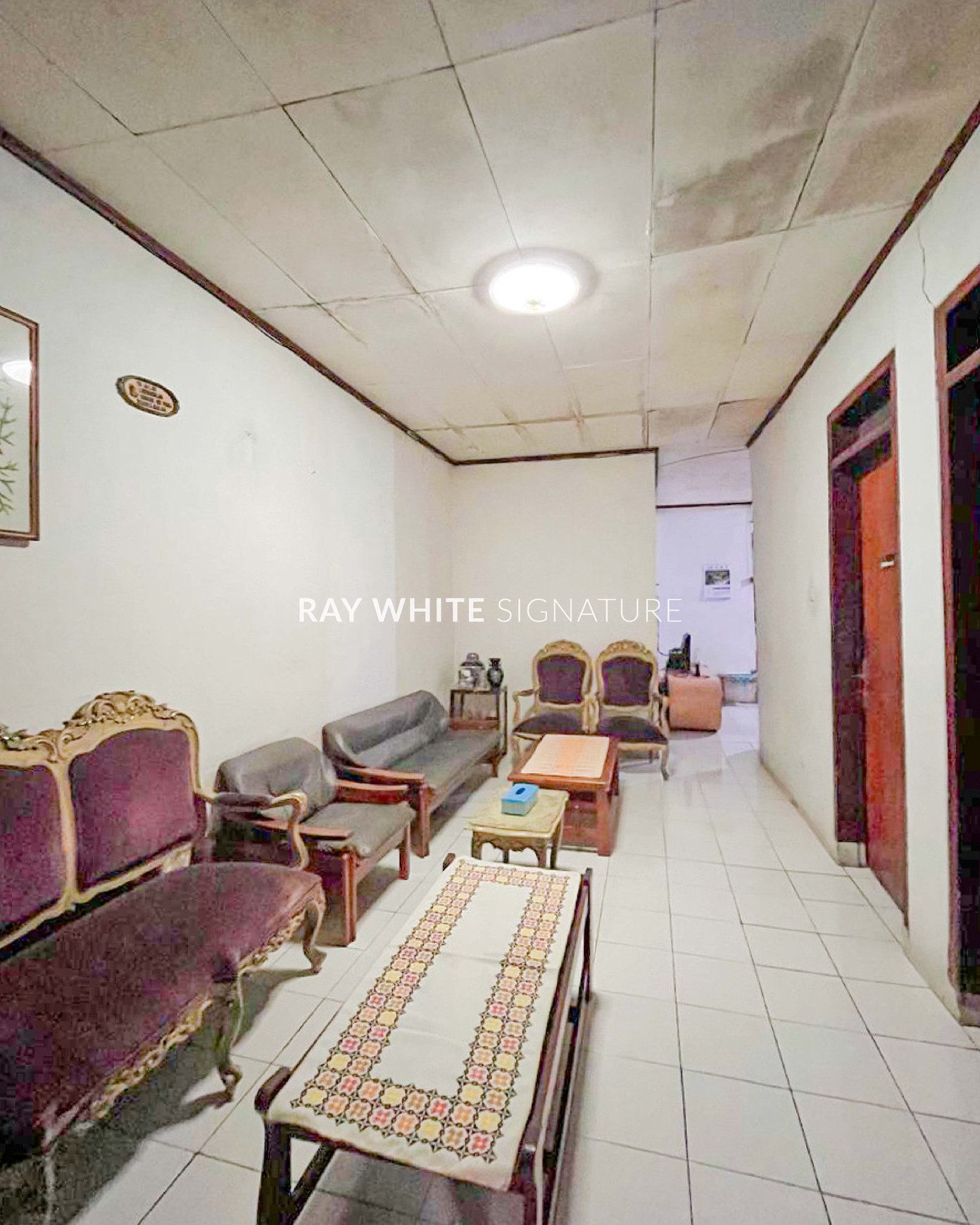Dijual Rumah Klasik yang Tenang dan Asri di Cilandak