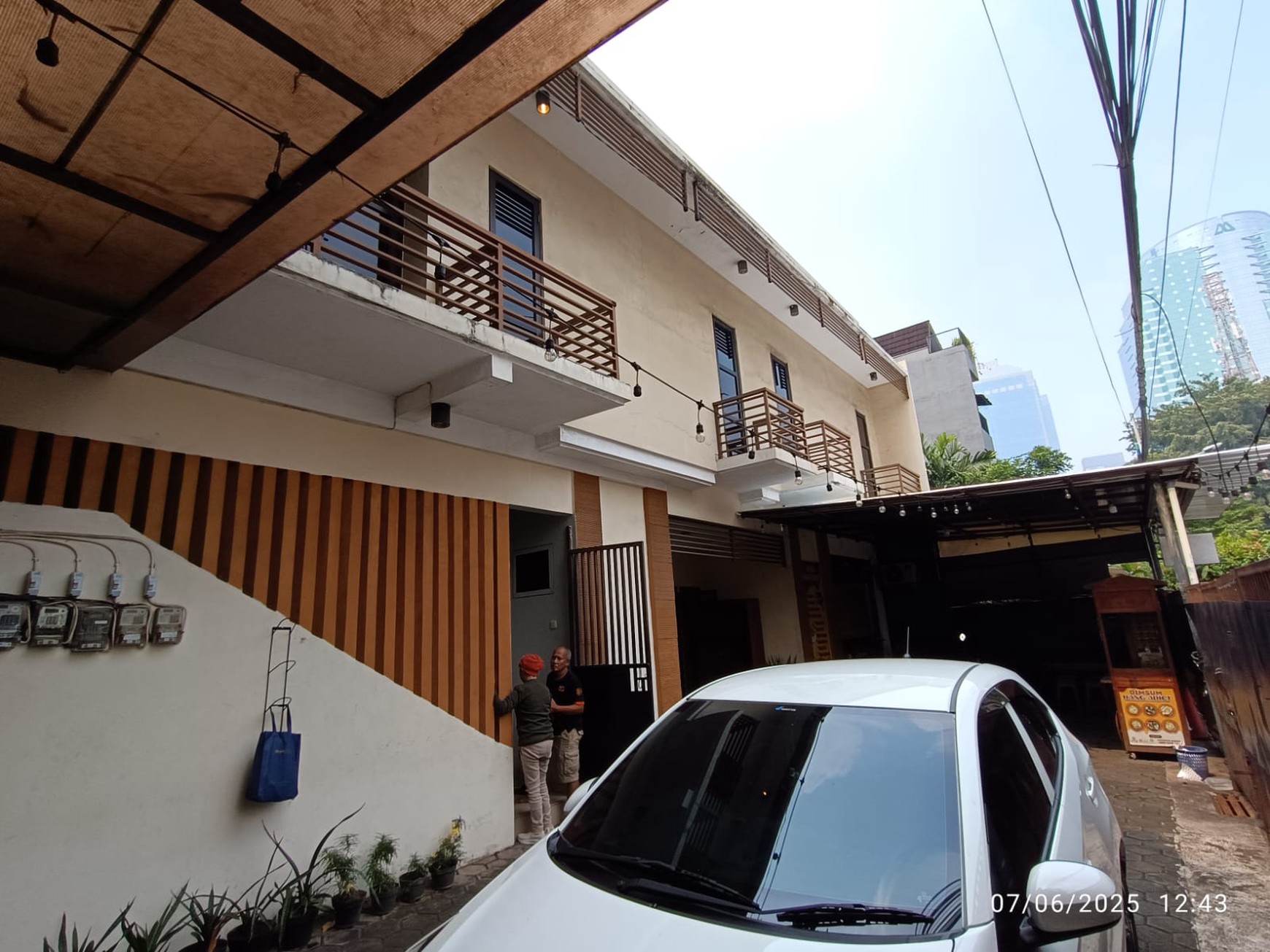 Dijual Rumah 2 Lantai dan Kost 8 Kamar di Kawasan Bendungan Hilir