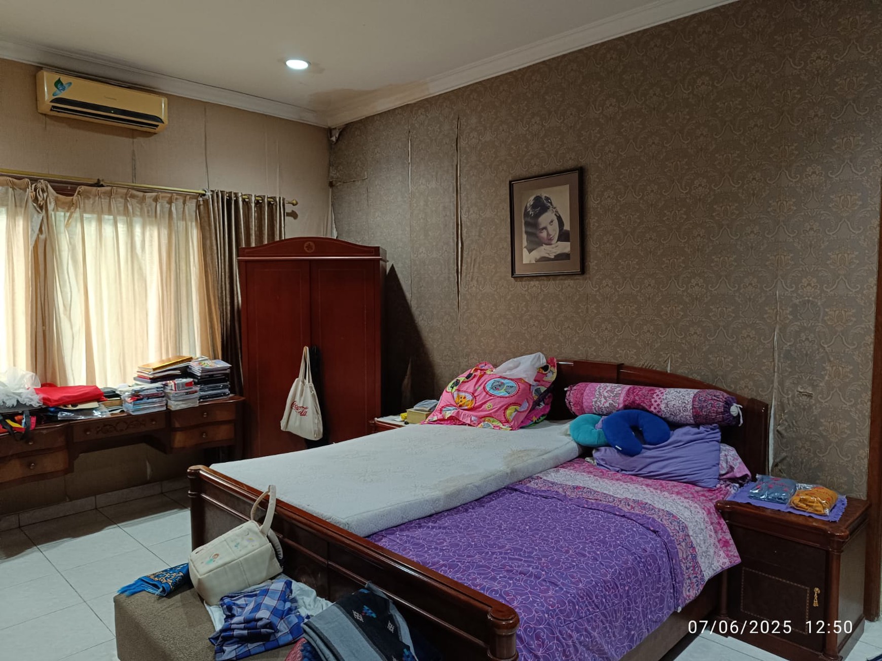 Dijual Rumah 2 Lantai dan Kost 8 Kamar di Kawasan Bendungan Hilir