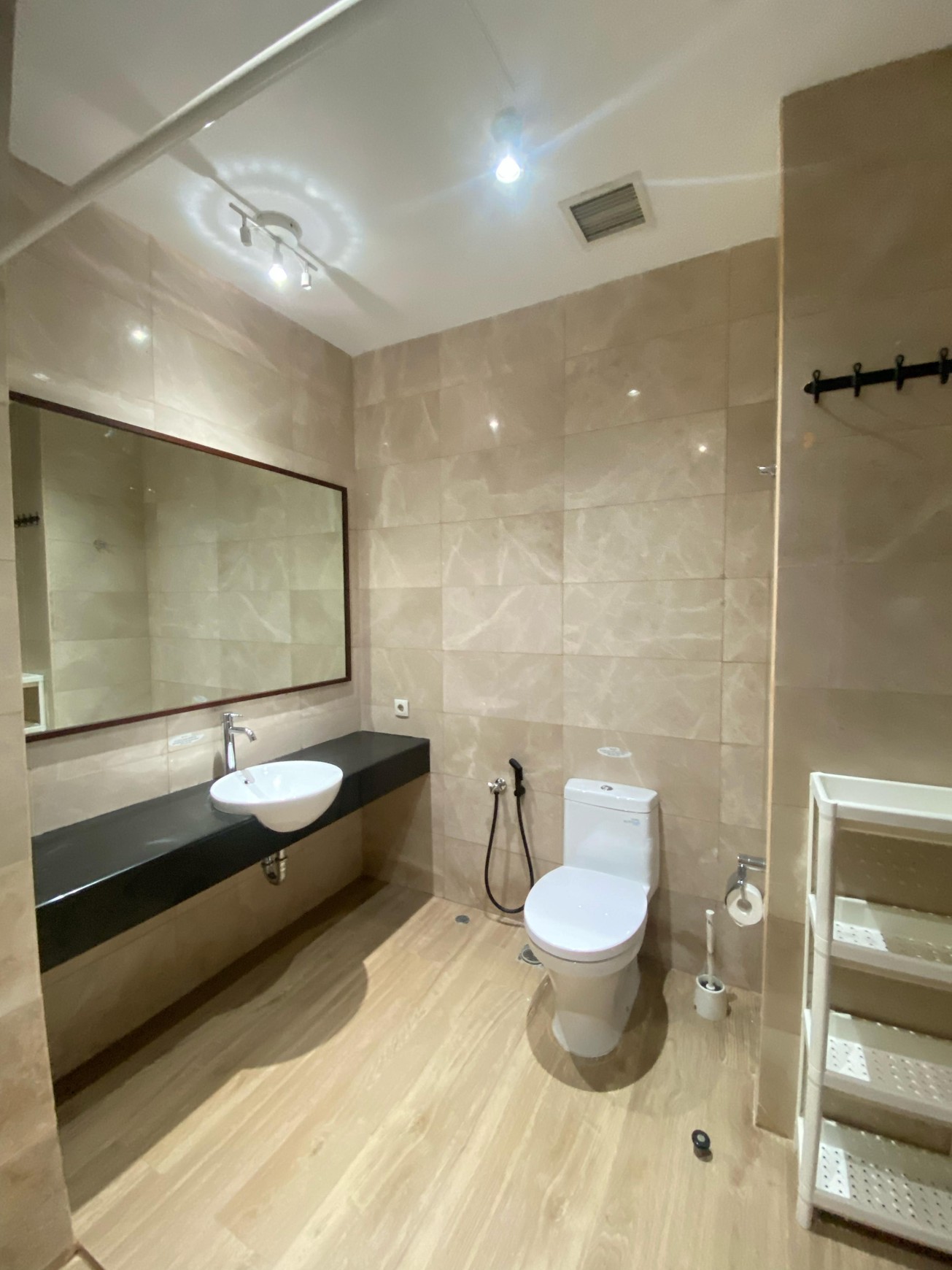 For Sale Pearl Garden Resort Apartment Gatot Subroto Studio Unit