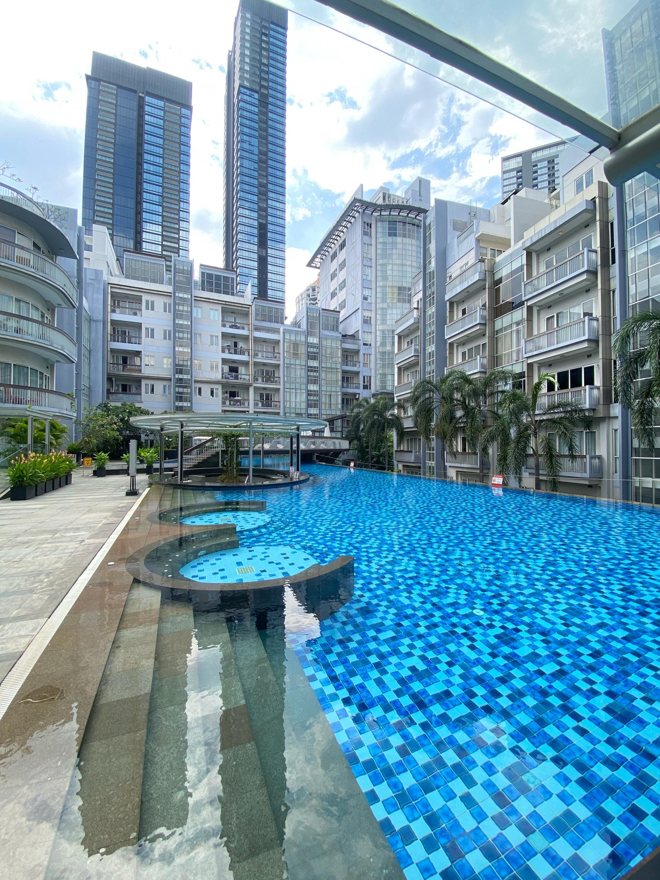 For Sale Pearl Garden Resort Apartment Gatot Subroto Studio Unit