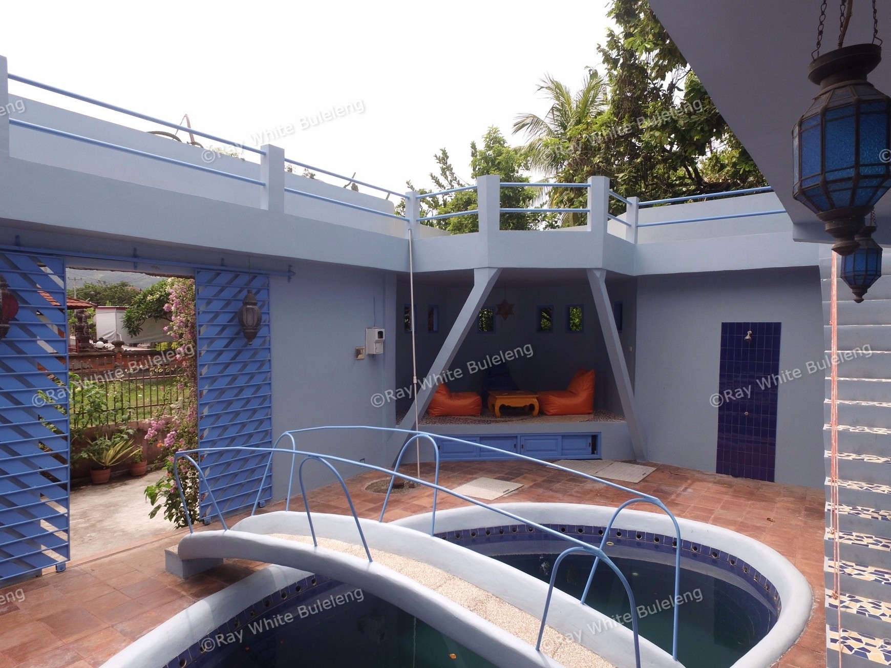 Unique villa for rent 5 minutes to the beach and 5 minutes to central Lovina