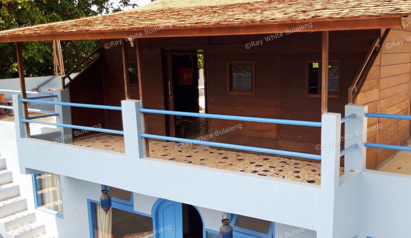 Unique villa for rent 5 minutes to the beach and 5 minutes to central Lovina