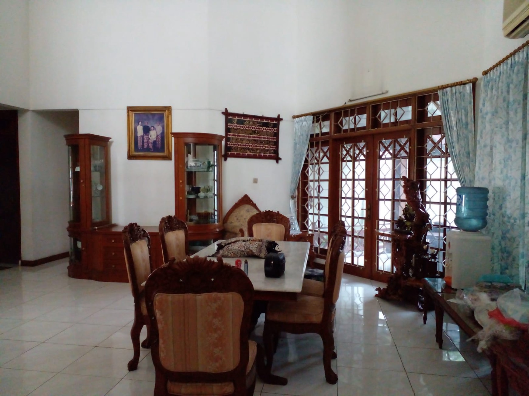 RUMAH KLASIK DEKAT LOTTEMART JOGJA