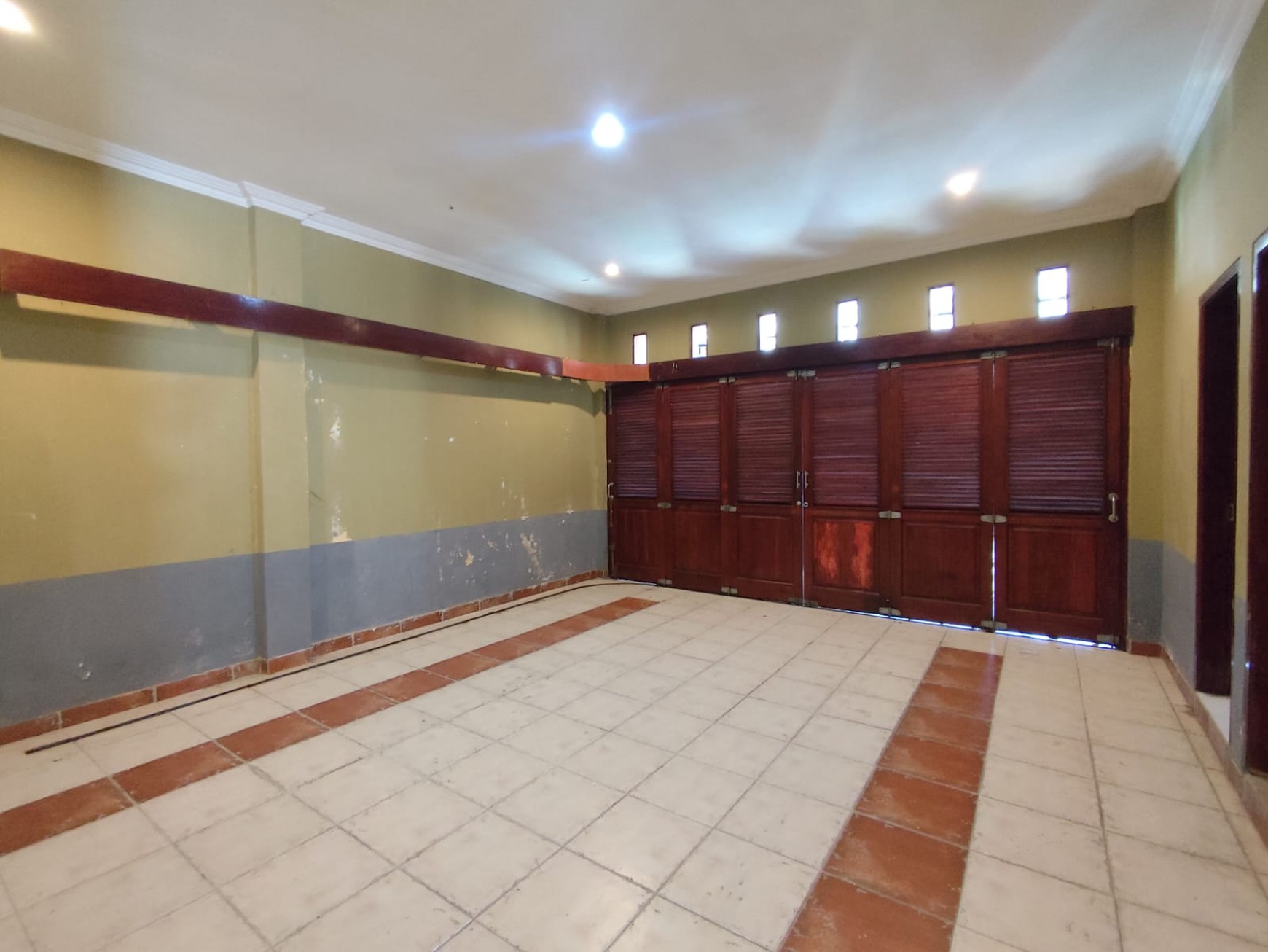Rumah Mewah 2 Lantai Dalam Perumahan Kelapa Gading Asri Tempel Sleman