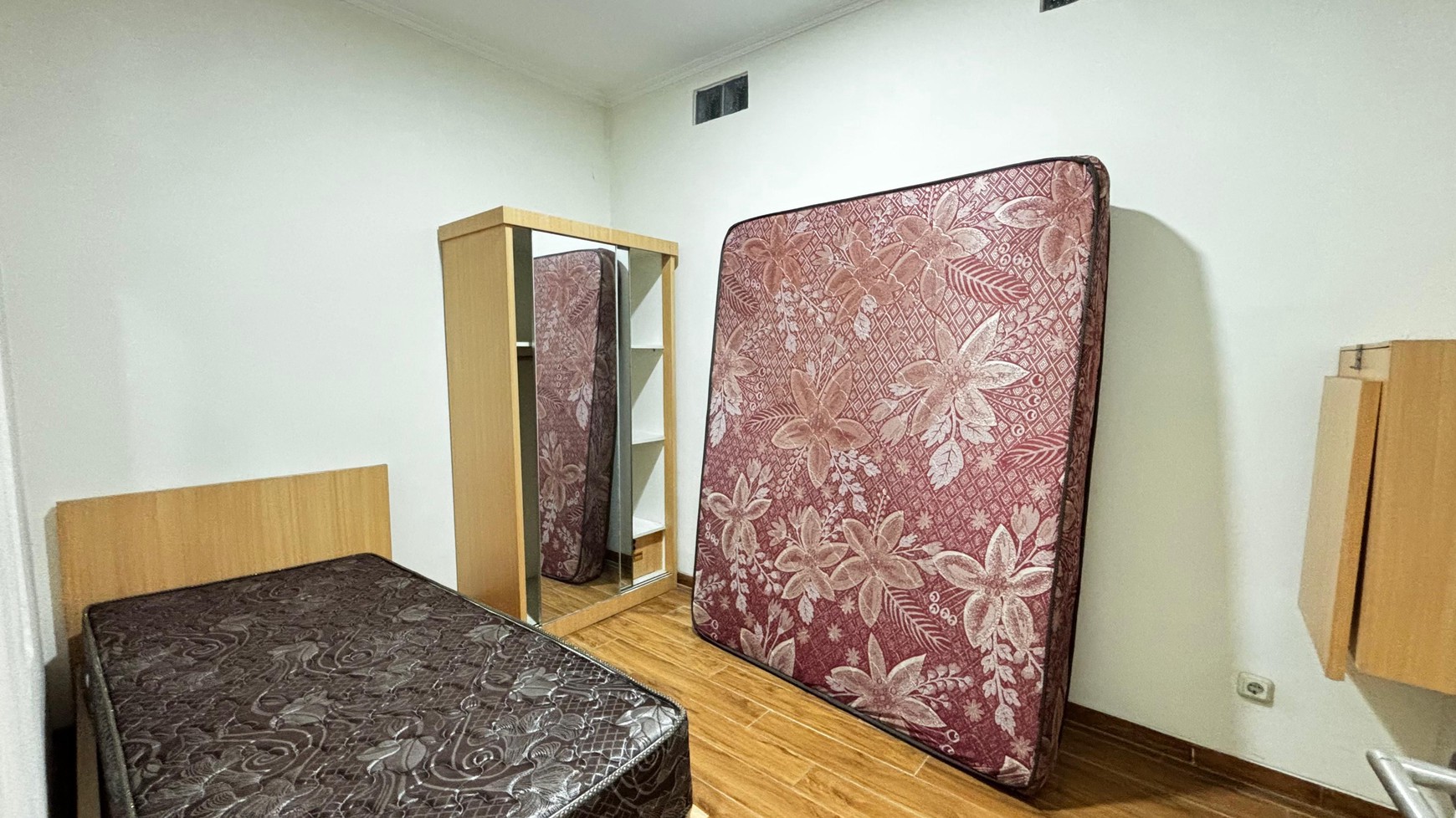 Rumah 3 Lantai Harga 2 Lantai Cluster Chiara Suvarna Sutera Tangerang