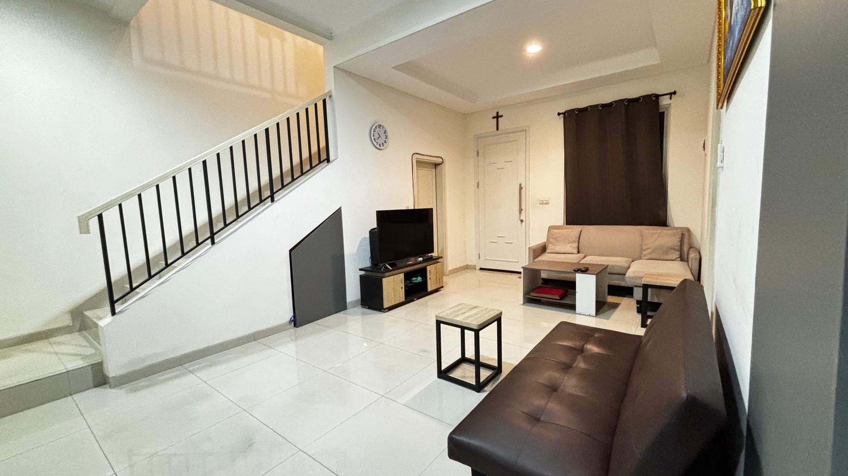 Rumah 3 Lantai Harga 2 Lantai Cluster Chiara Suvarna Sutera Tangerang