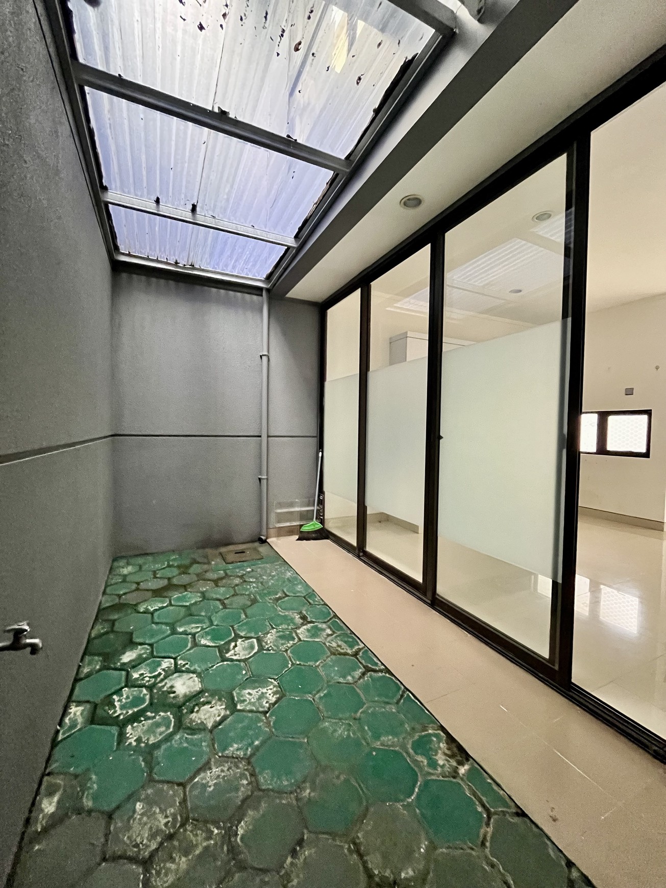 Rumah Minimalis Siap Huni Dalam Cluster Di Bintaro Sektor 7.