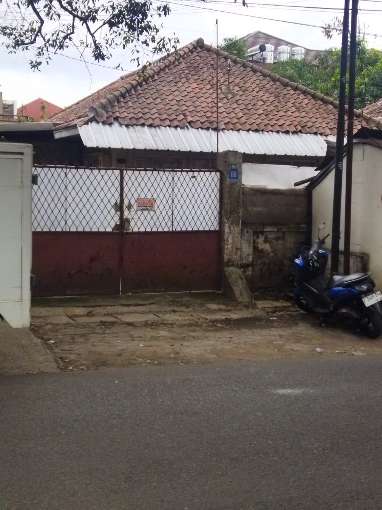 DISEWAKAN RUMAH KLASIK DI SAYAP PAJAJARAN COCOK UNTUK USAHA