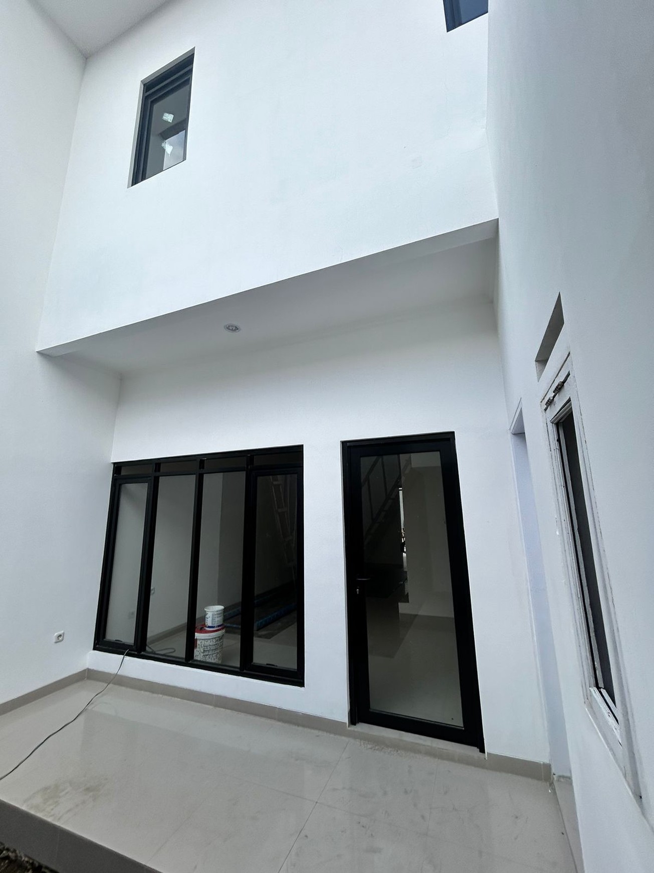 DIJUAL RUMAH BARU MEWAH DI SAYAP TURANGGA