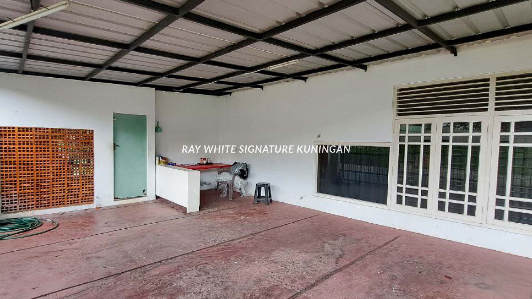 Rumah Lama Bangunan Terawat di Jl Pancoran Timur VIII