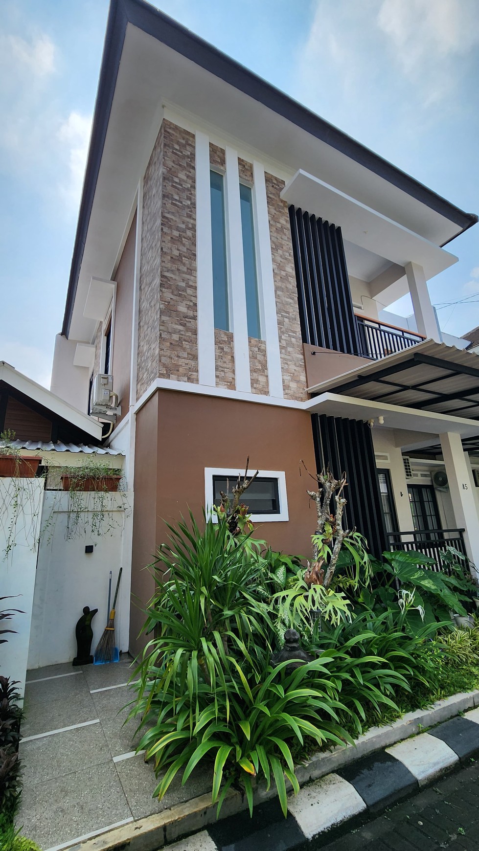 Rumah Dalam Perum Pastika Palagan Residence 1 Sarihrjo Ngaglik Sleman