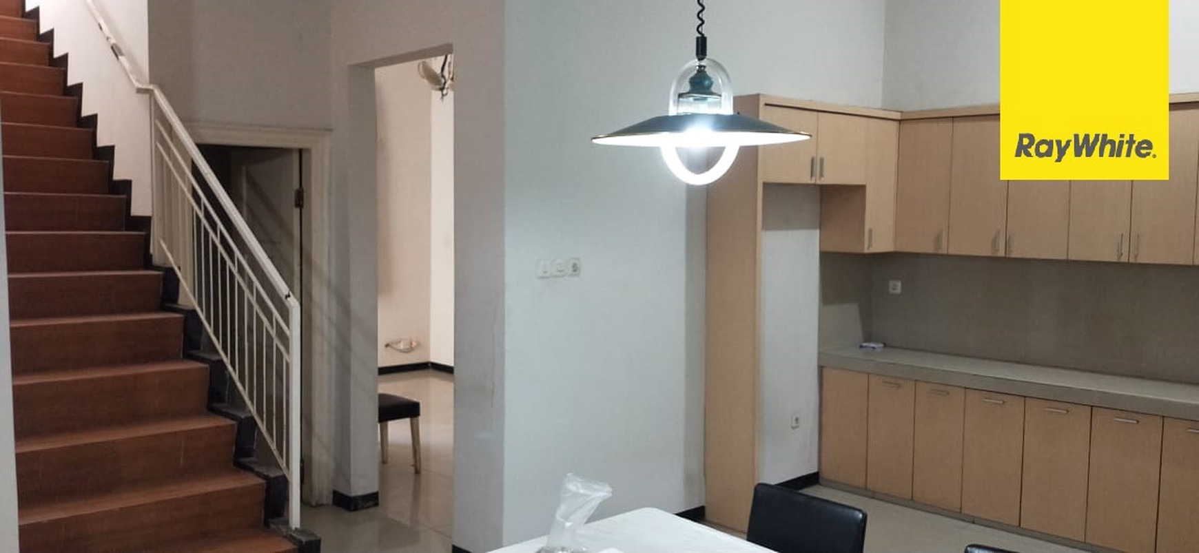 Dijual Rumah 2 lantai di Rungkut Asri Tengah Surabaya