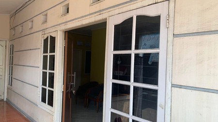 Rumah Bagus Di Jl Kalimongso Jurangmangu Tangerang Selatan