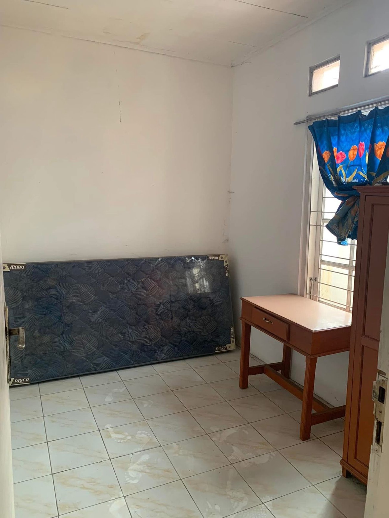 Rumah Bagus Di Jl Kalimongso Jurangmangu Tangerang Selatan