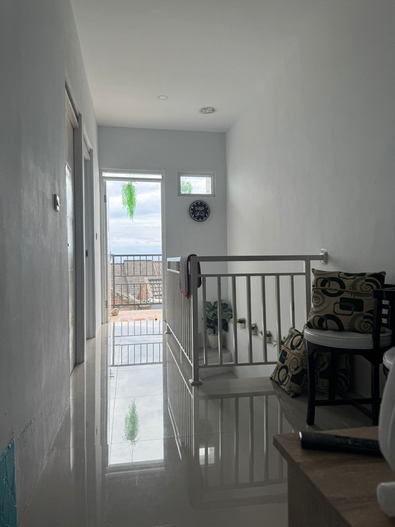 DIJUAL RUMAH MURAH 2 LANTAI DI CIHANJUANG