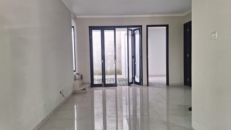 Rumah Bagus Di Discovery Flamine Bintaro Jaya Sektor 9
