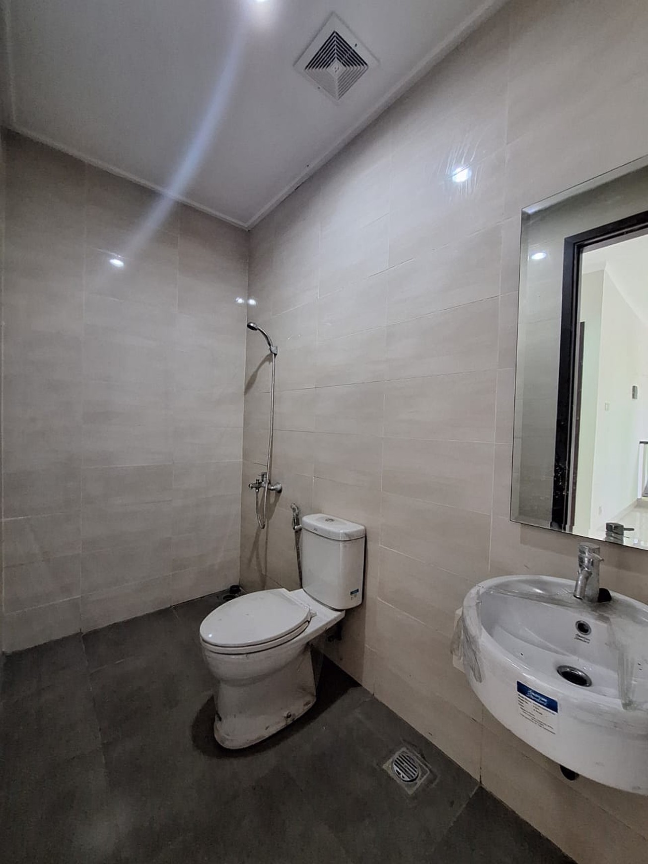 Rumah Bagus Di Discovery Flamine Bintaro Jaya Sektor 9