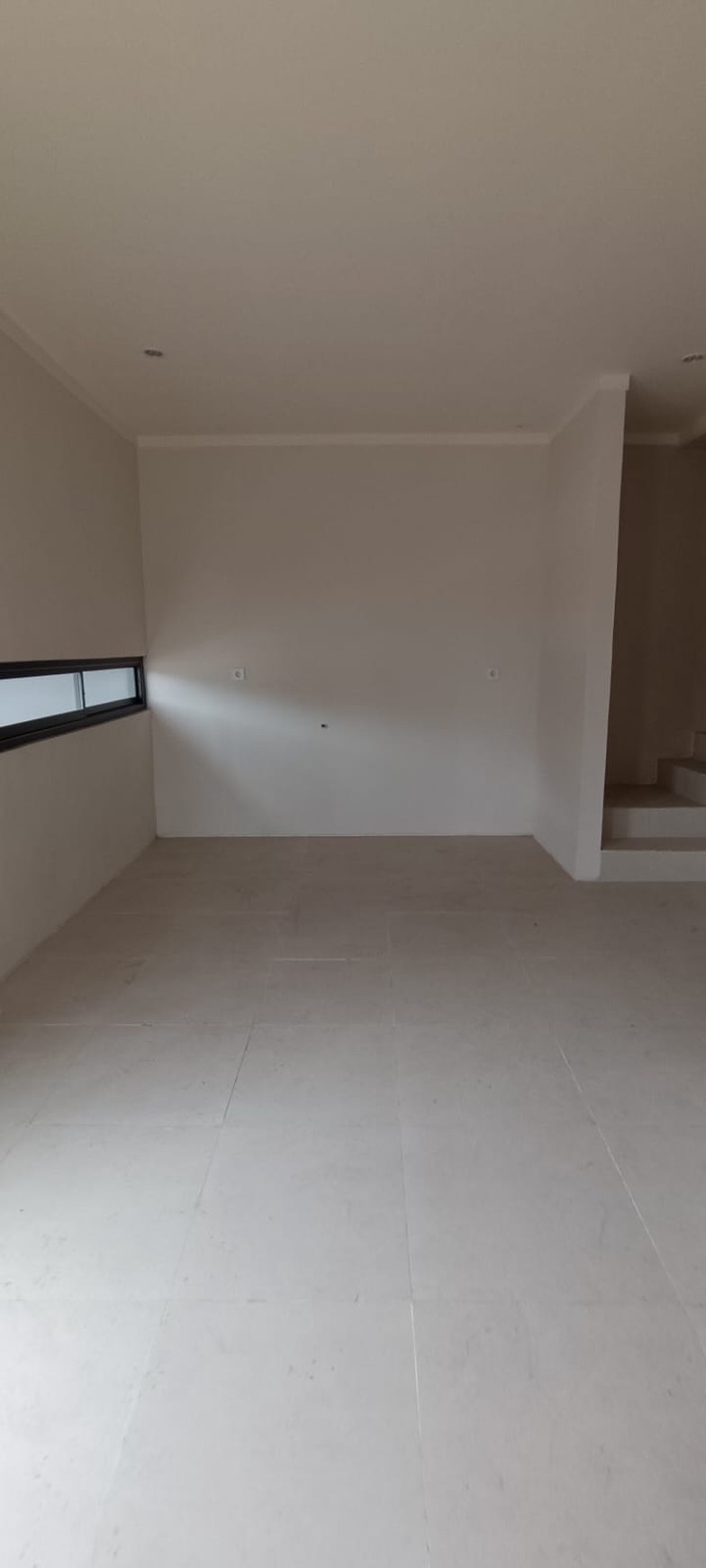 Rumah Bagus Di Villa Rizki Insani, Cluster Inaya Pagedangan Tangerang