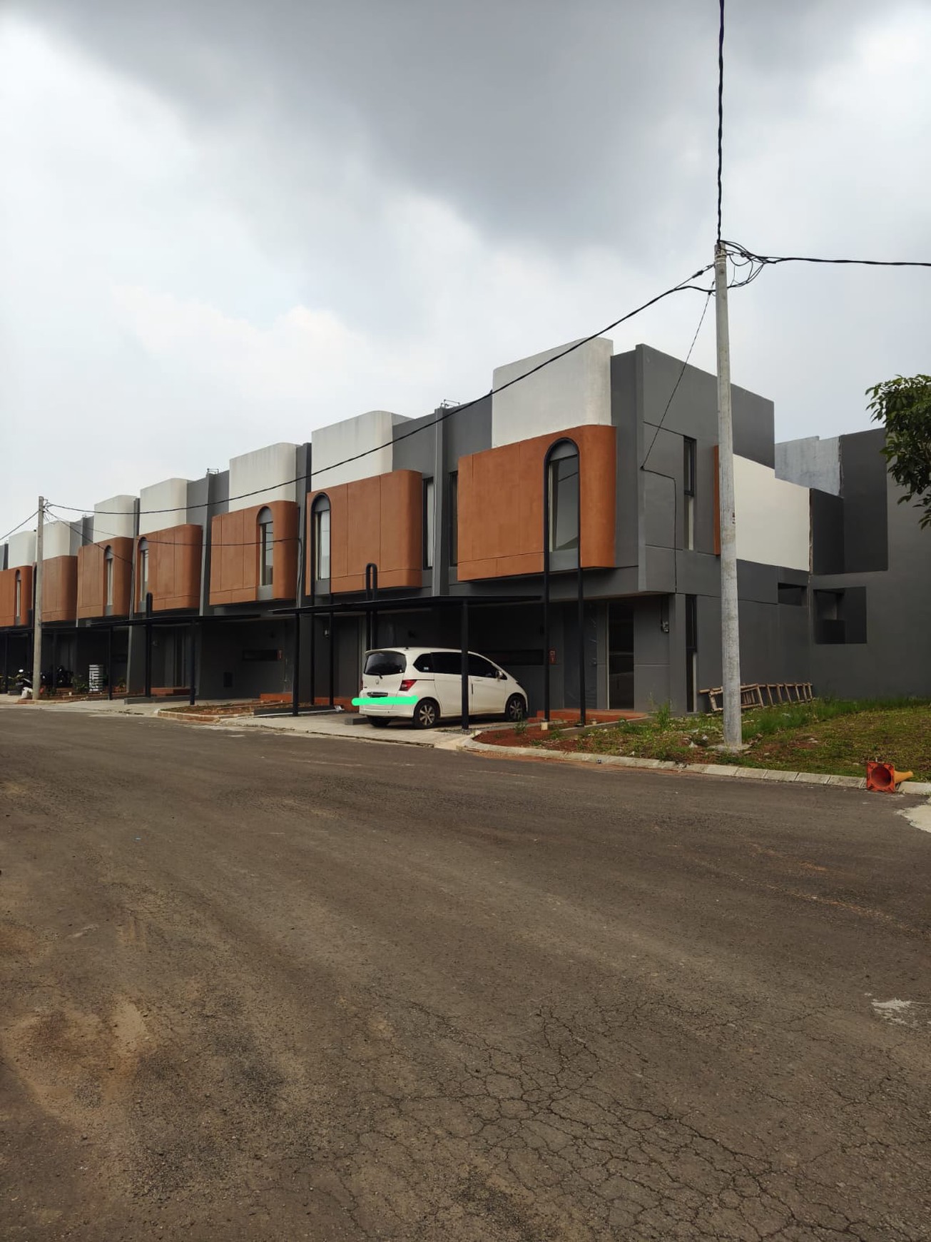 Rumah Bagus Di Villa Rizki Insani, Cluster Inaya Pagedangan Tangerang