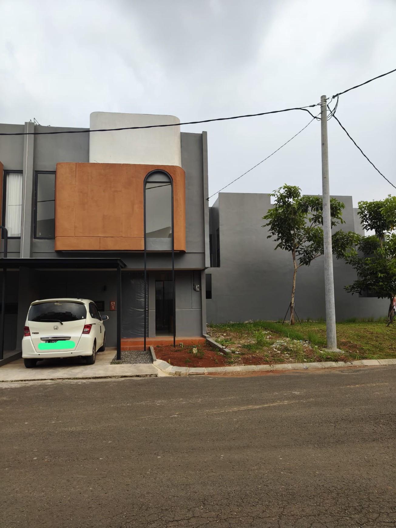 Rumah Bagus Di Villa Rizki Insani, Cluster Inaya Pagedangan Tangerang