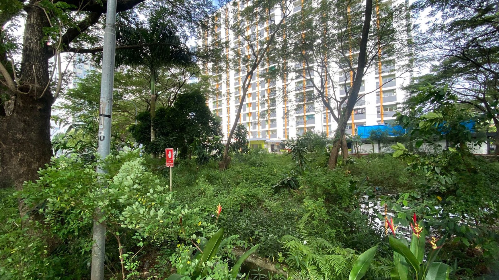 Lahan Komersil Di lokasi Strategis, Kawasan Apartemen Sentra Timur Residence Cakung, Dan hanya 2 Menit Ke Gerbang Tol Cakung