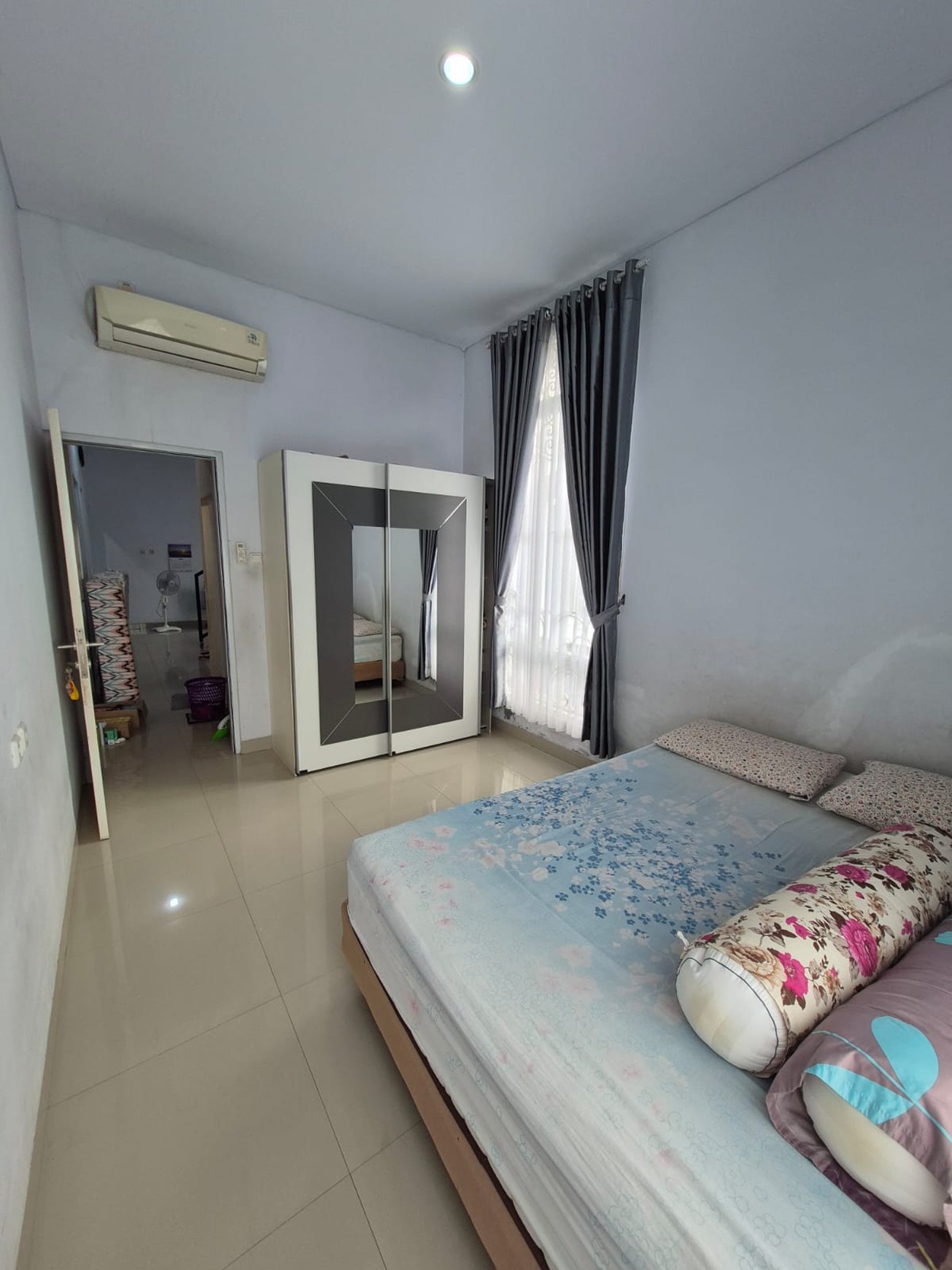 Dijual Rumah di Binong 1 Residence, Jalan Raya Binong Permai Tangerang