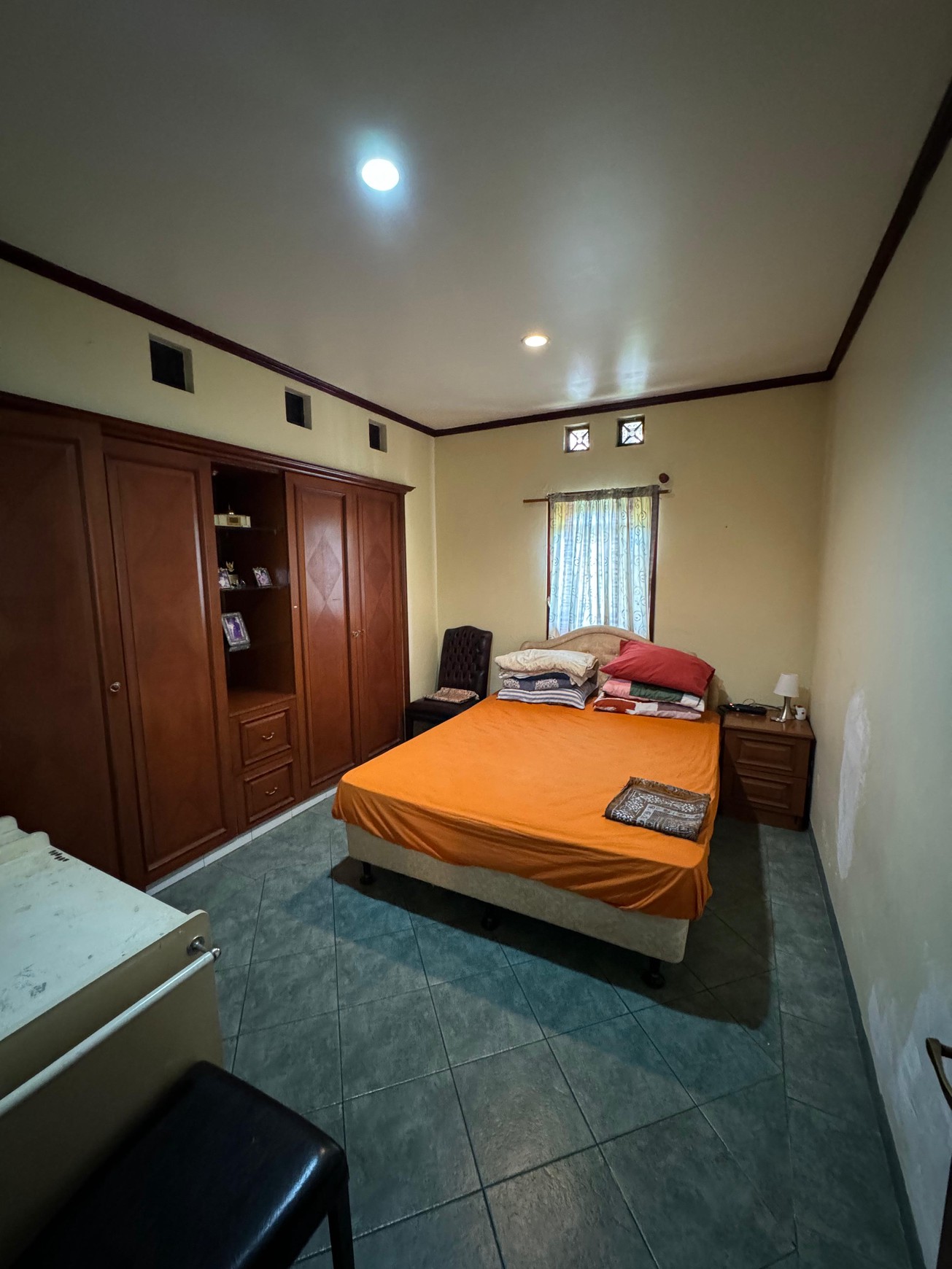 Dijual Murah Rumah di Komp. Parahyangan Rumah Villa, Bandung