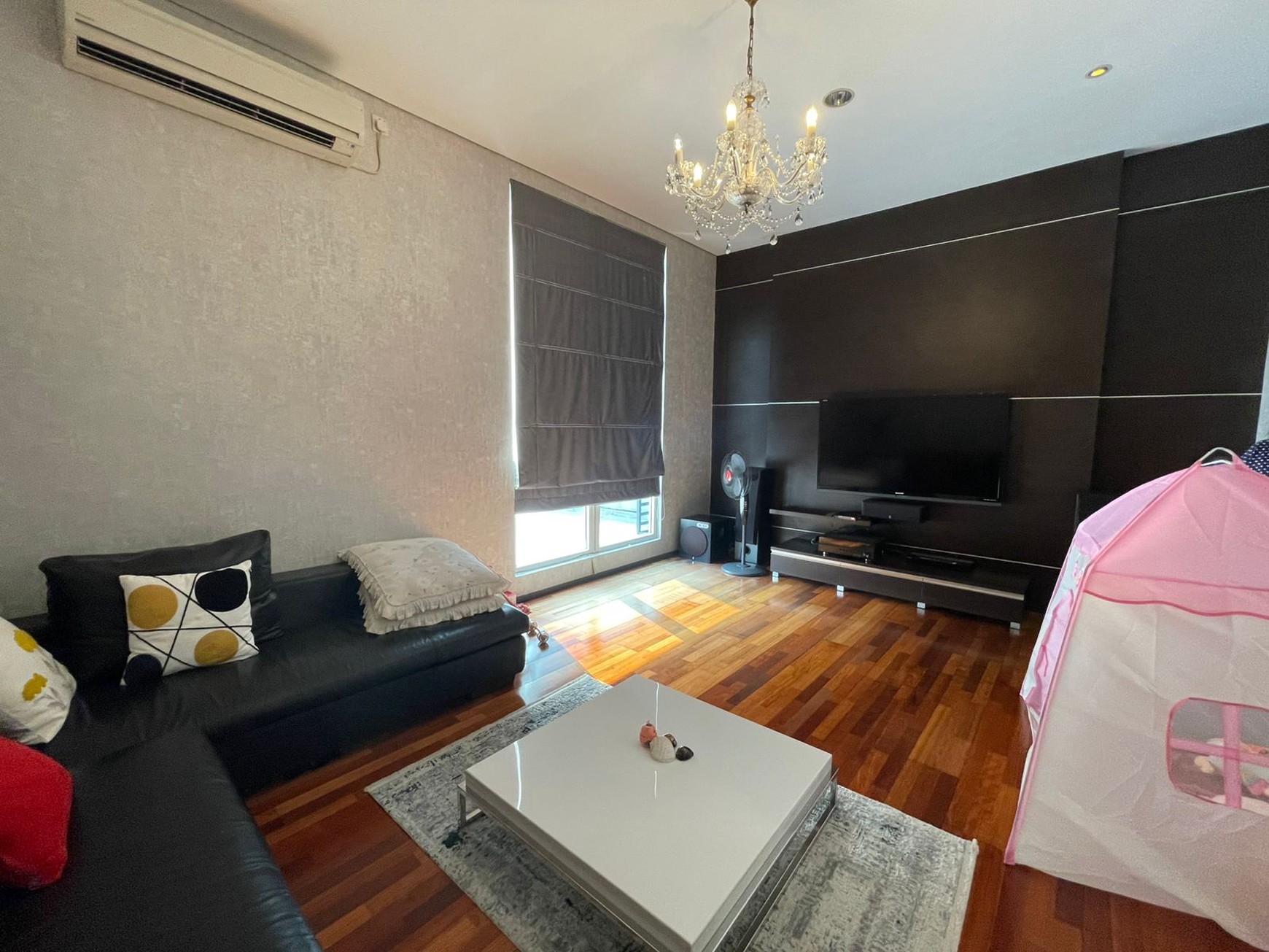 Rumah siap huni,lingkungan bersih,keamanan terjamin 24 jam di graha raya bintaro