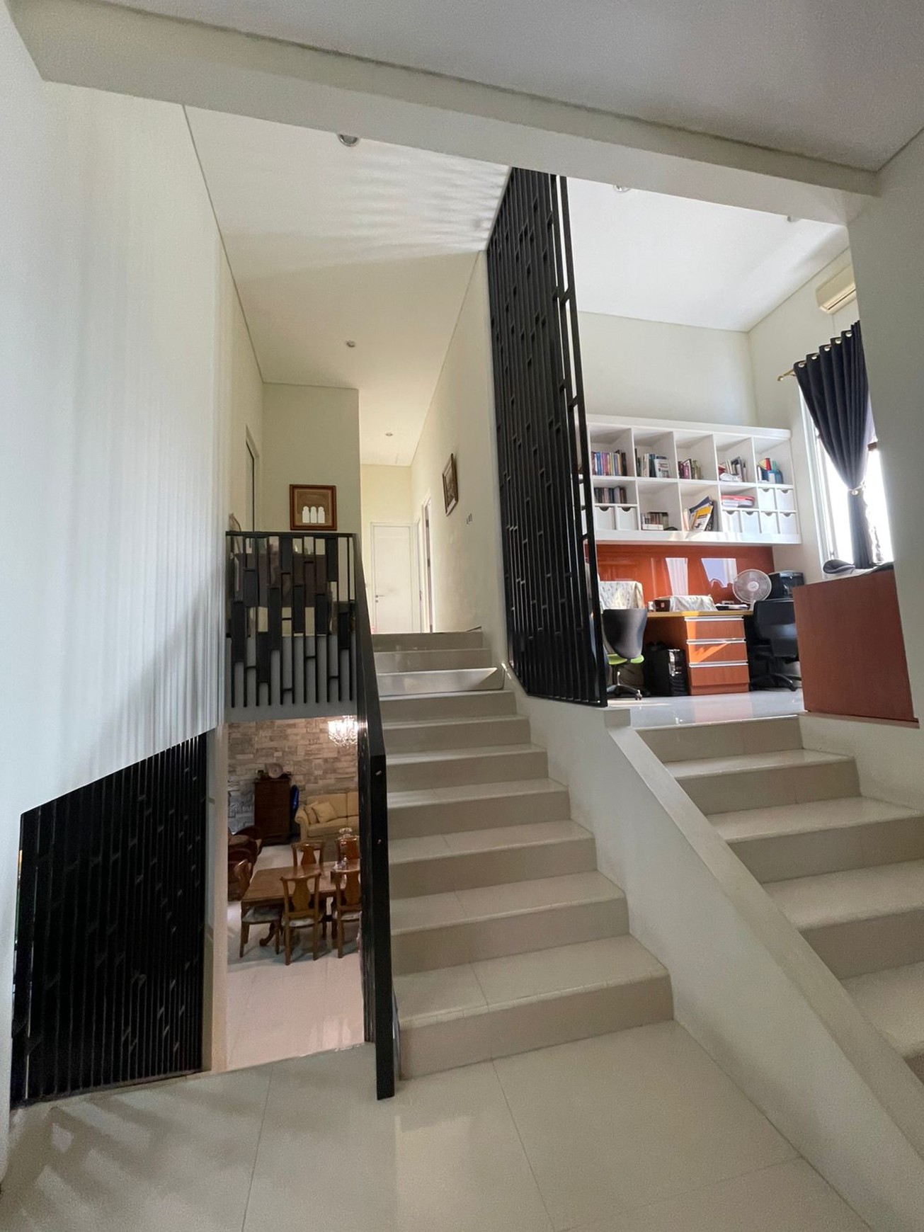 Rumah siap huni,lingkungan bersih,keamanan terjamin 24 jam di graha raya bintaro