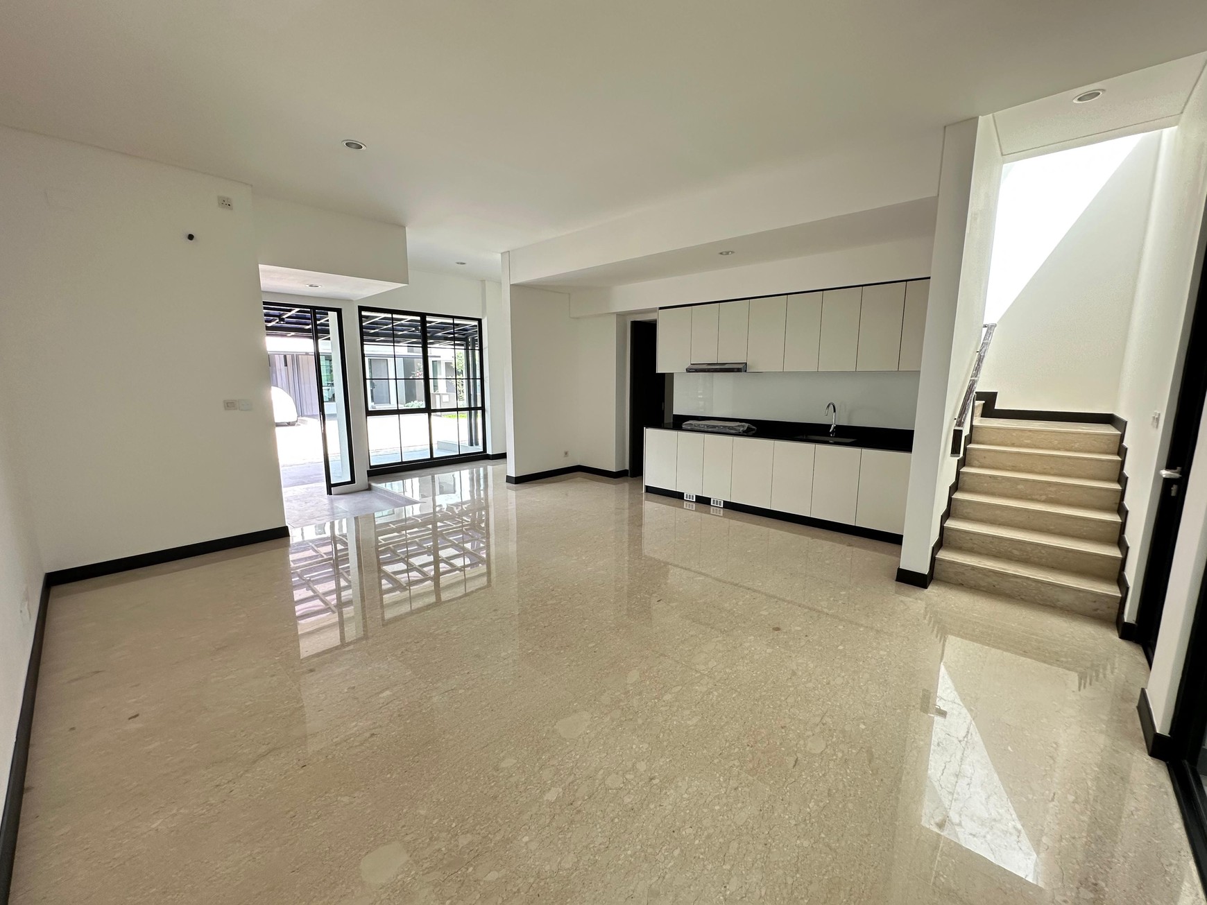 Disewa Rumah baru di Hiera BSD, Cluster Welton