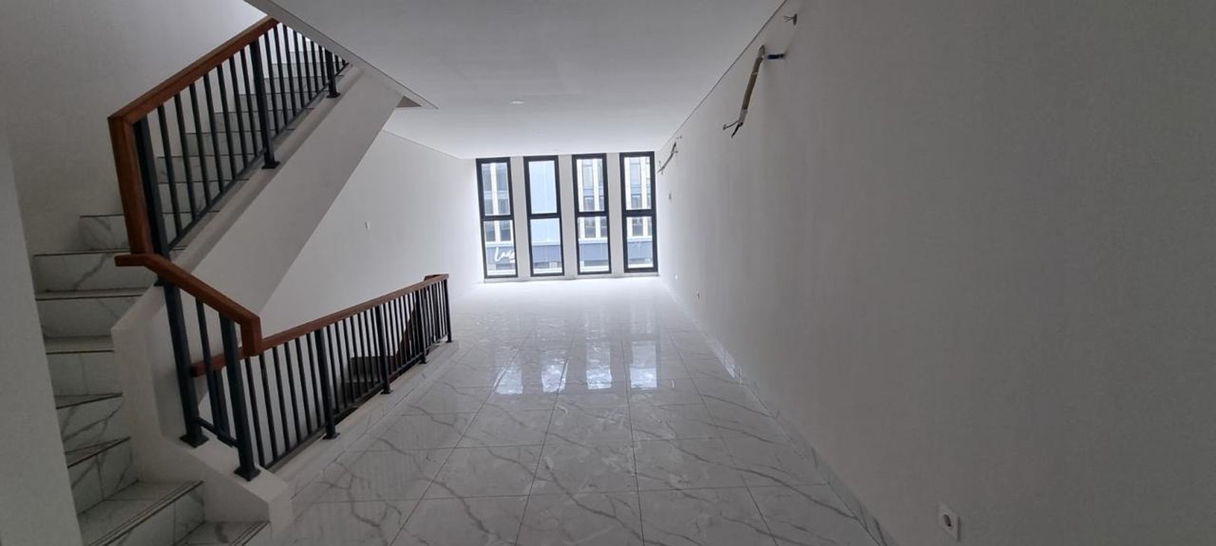 Ruko Siap Untuk Usaha Di Kota Wisata Cibubur akses Tol Nagrak