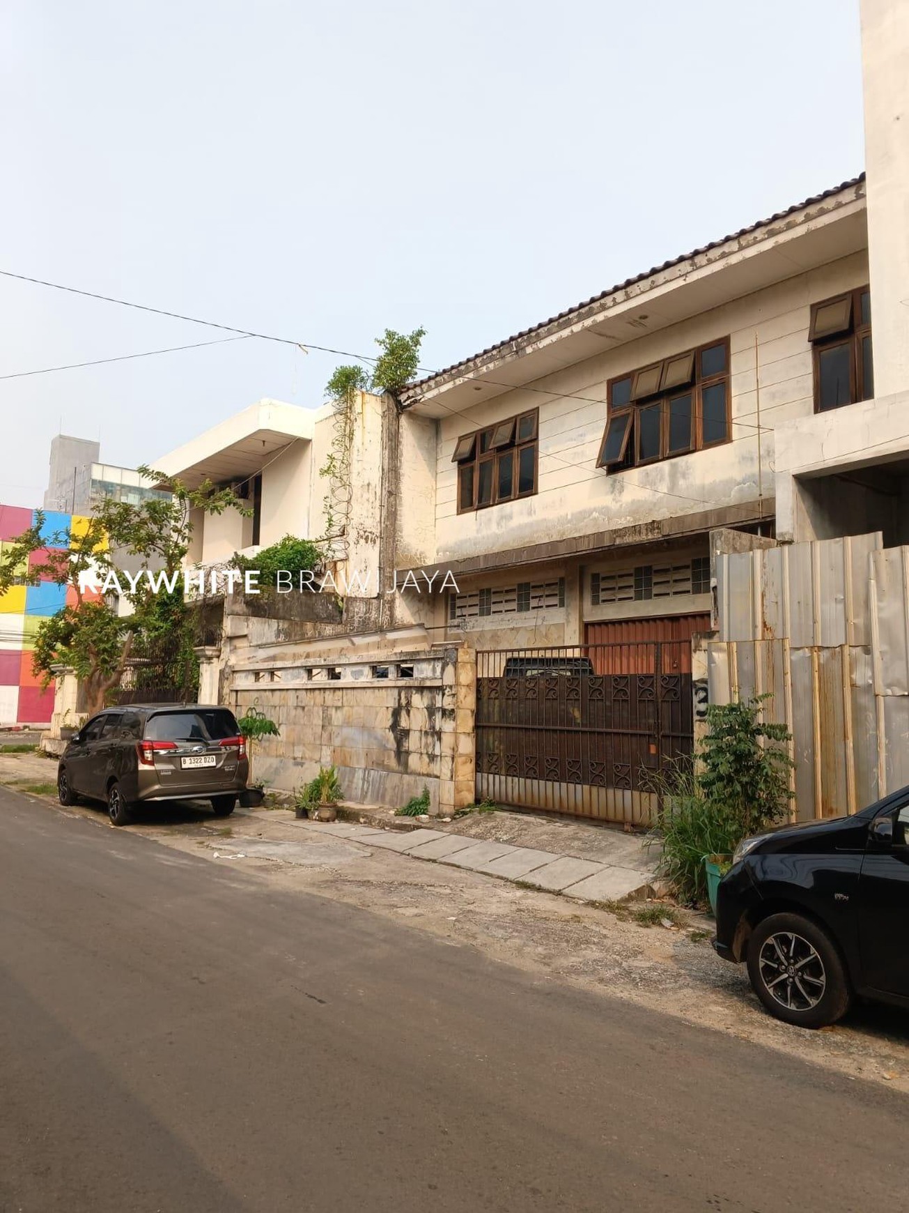 Rumah Lama Butuh Renovasi Area Kebayoran Baru