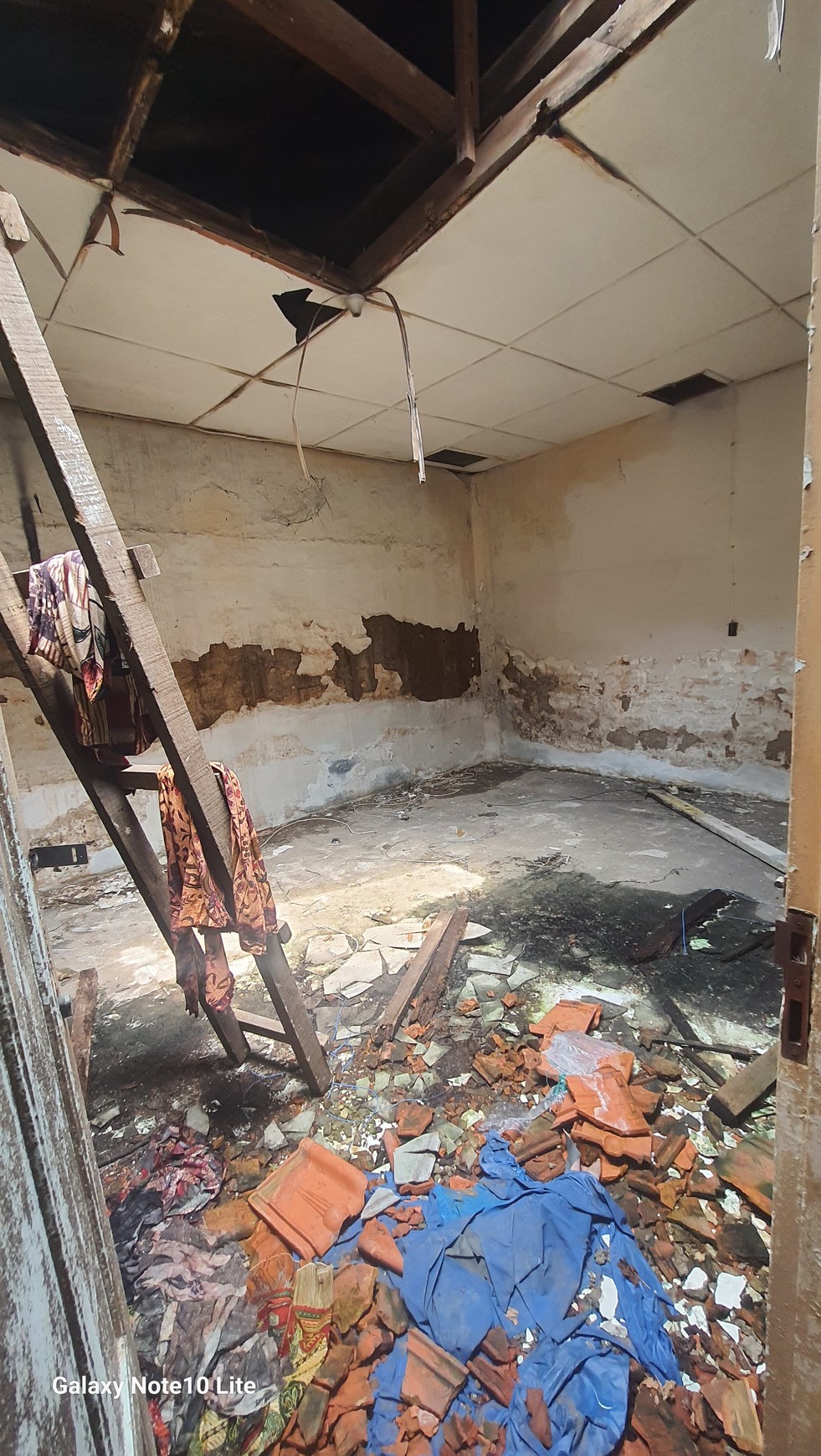 Dijual Rumah Tua Hitung Tanah di Jalan Petojo Selatan
