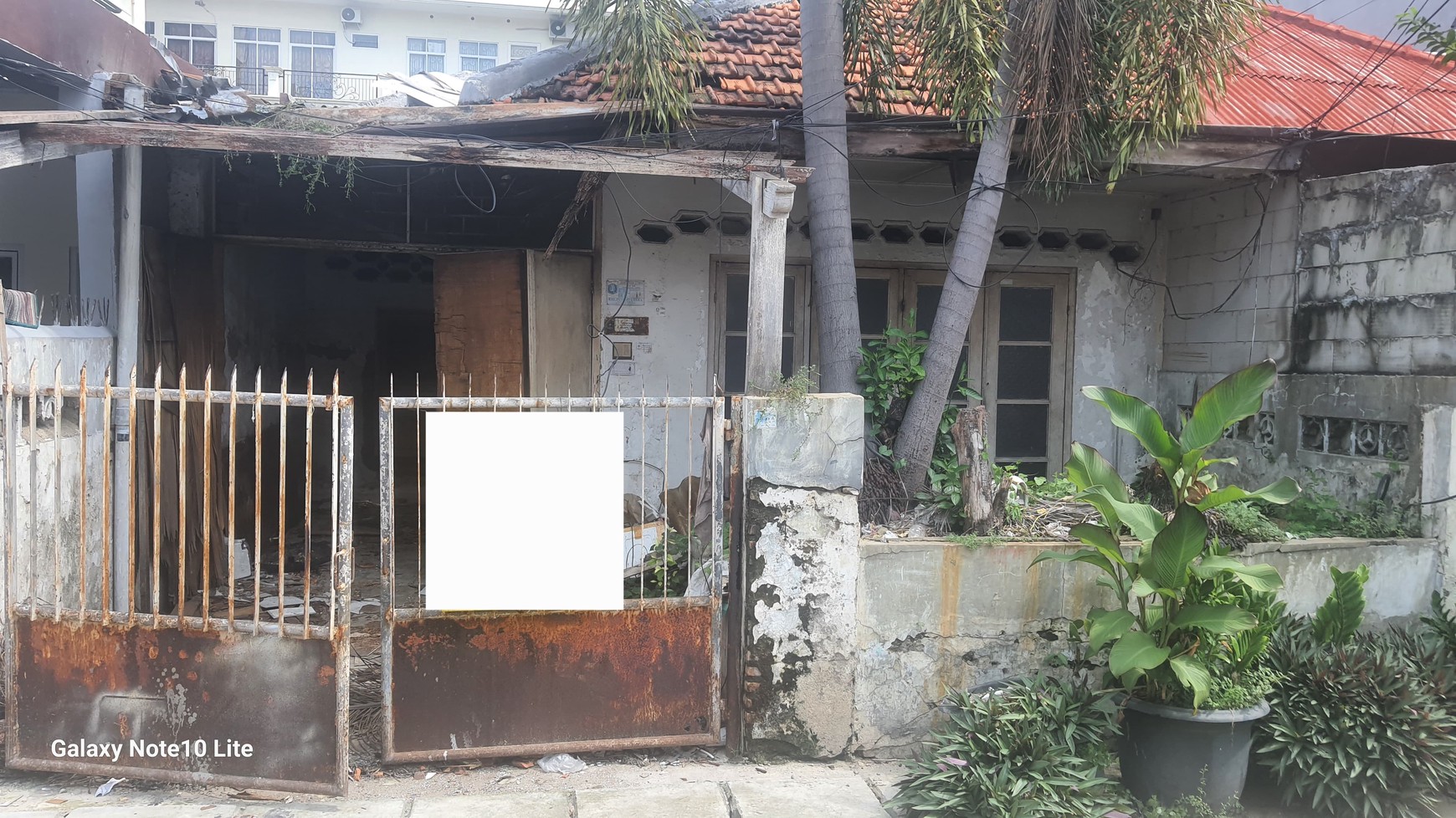 Dijual Rumah Tua Hitung Tanah di Jalan Petojo Selatan