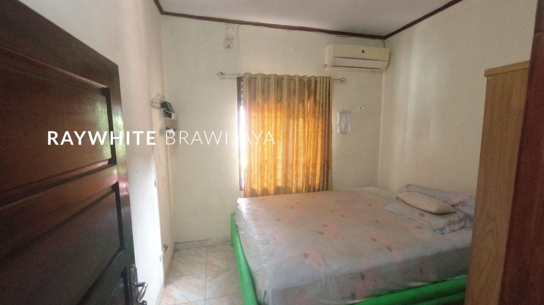 Rumah Lama Area Ciputat Tanggerang Selatan