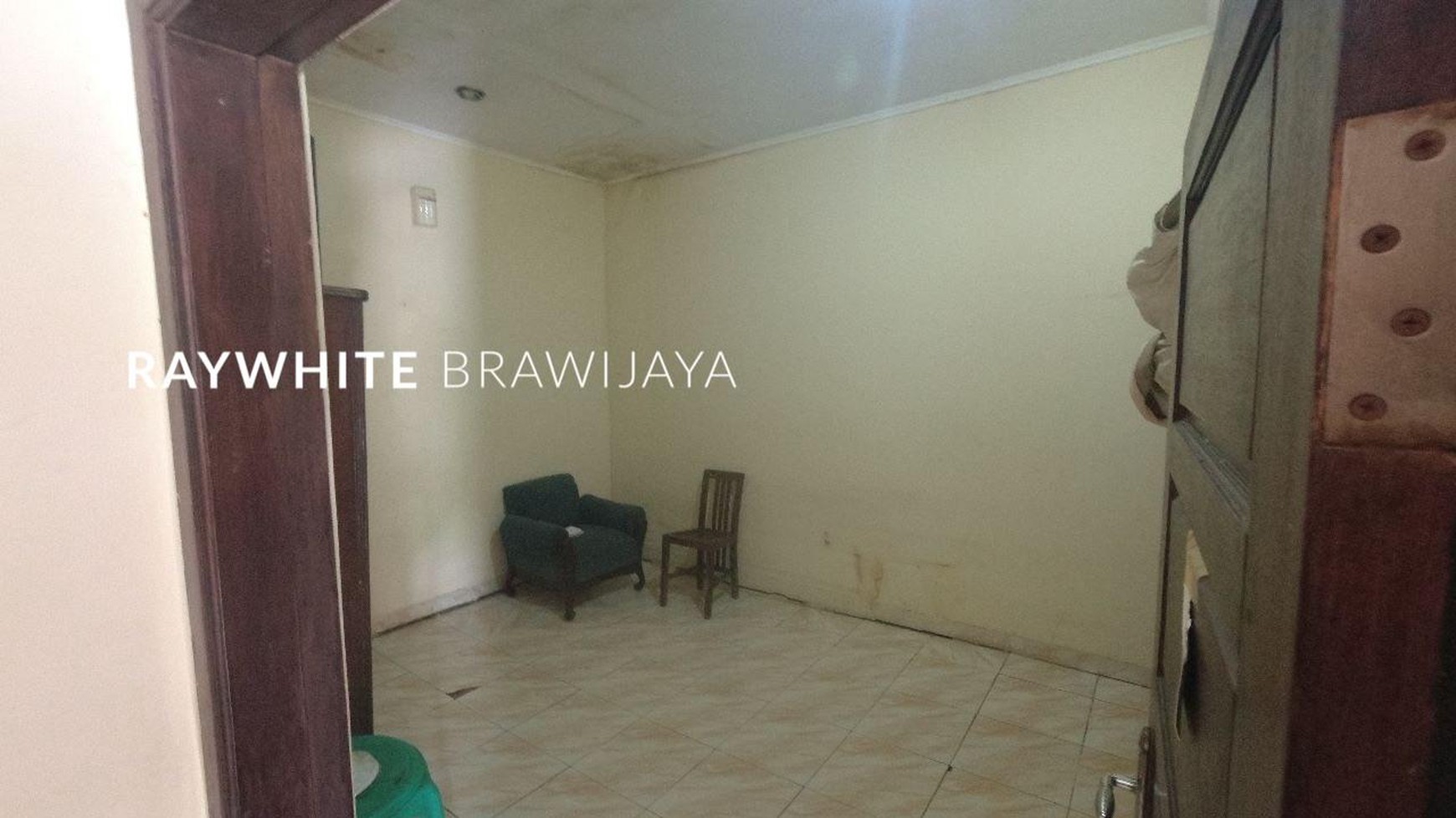 Rumah Lama Area Ciputat Tanggerang Selatan