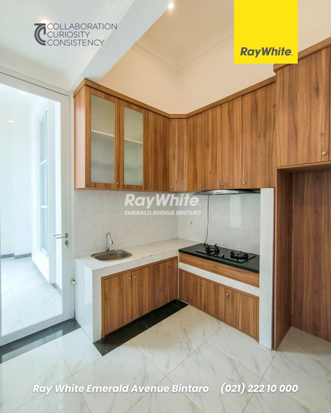 Rumah 2 lantai,jalan lebar,lokasi bagus di Graha Raya Bintaro