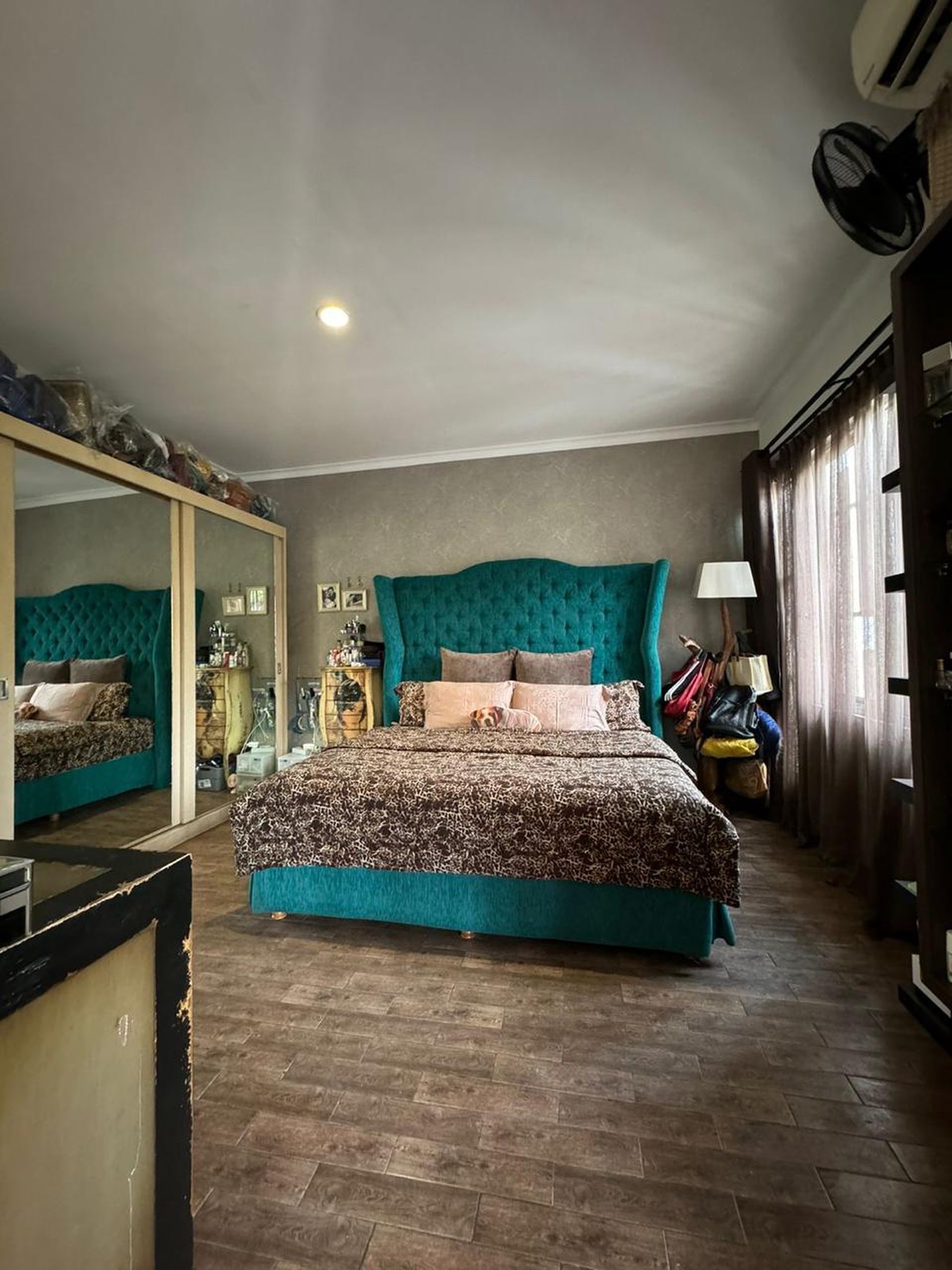 RUMAH 3 LANTAI DI DELATINOS,BSD