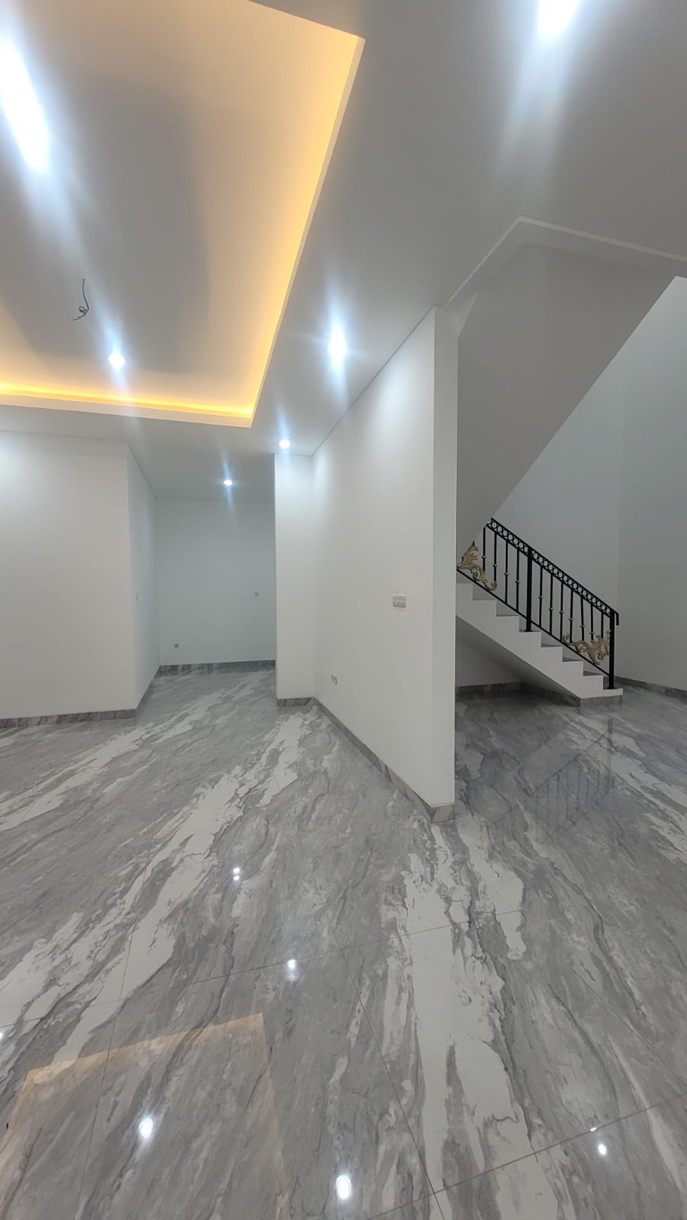Rumah Siap Huni dengan Hunian Nyaman dan Asri di @Bintaro Sektor 9