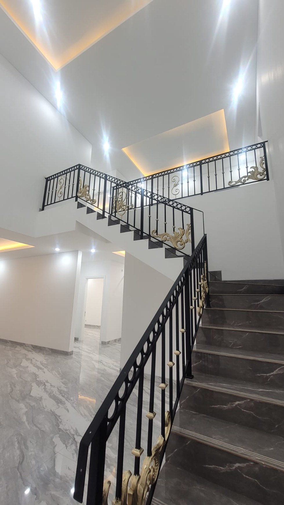 Rumah Siap Huni dengan Hunian Nyaman dan Asri di @Bintaro Sektor 9
