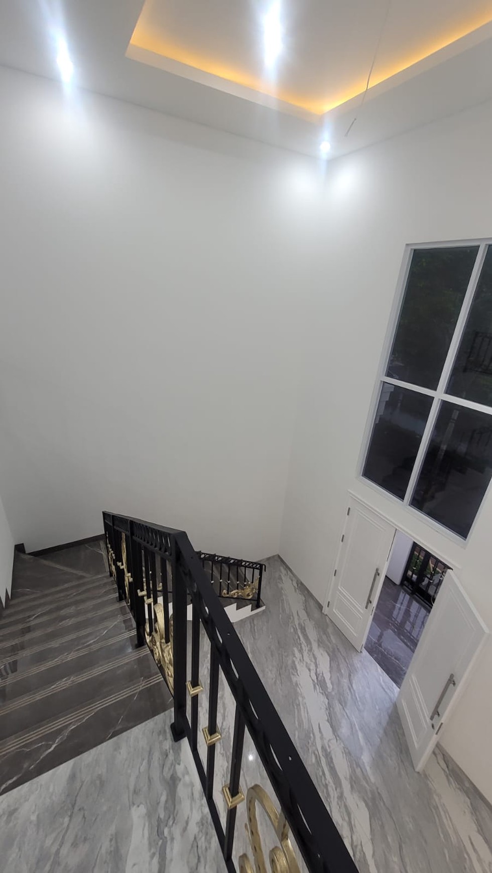 Rumah Siap Huni dengan Hunian Nyaman dan Asri di @Bintaro Sektor 9